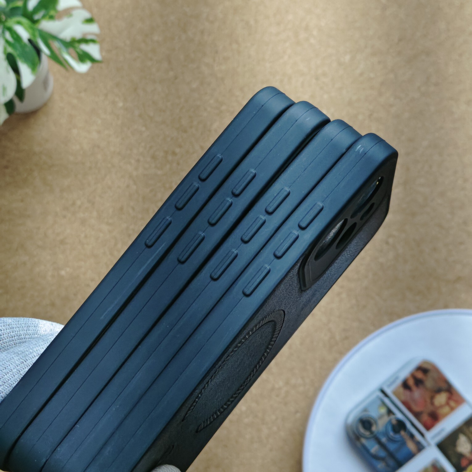 Oppo Reno 15 Pro Mini Stylish Silicon Textured No Magsafe Back Cover - Image 3