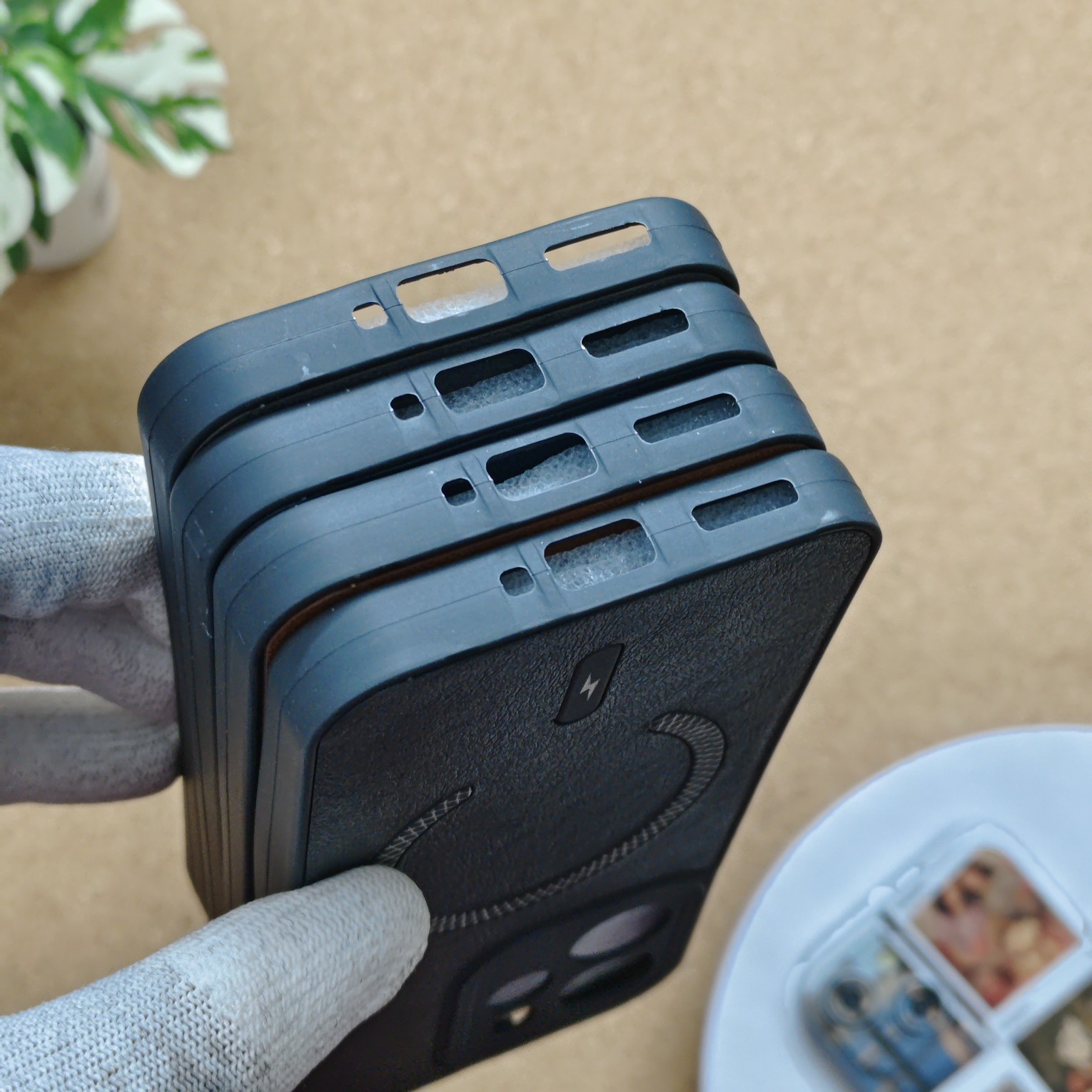 Oppo Reno 15 Pro Mini Stylish Silicon Textured No Magsafe Back Cover - Image 4