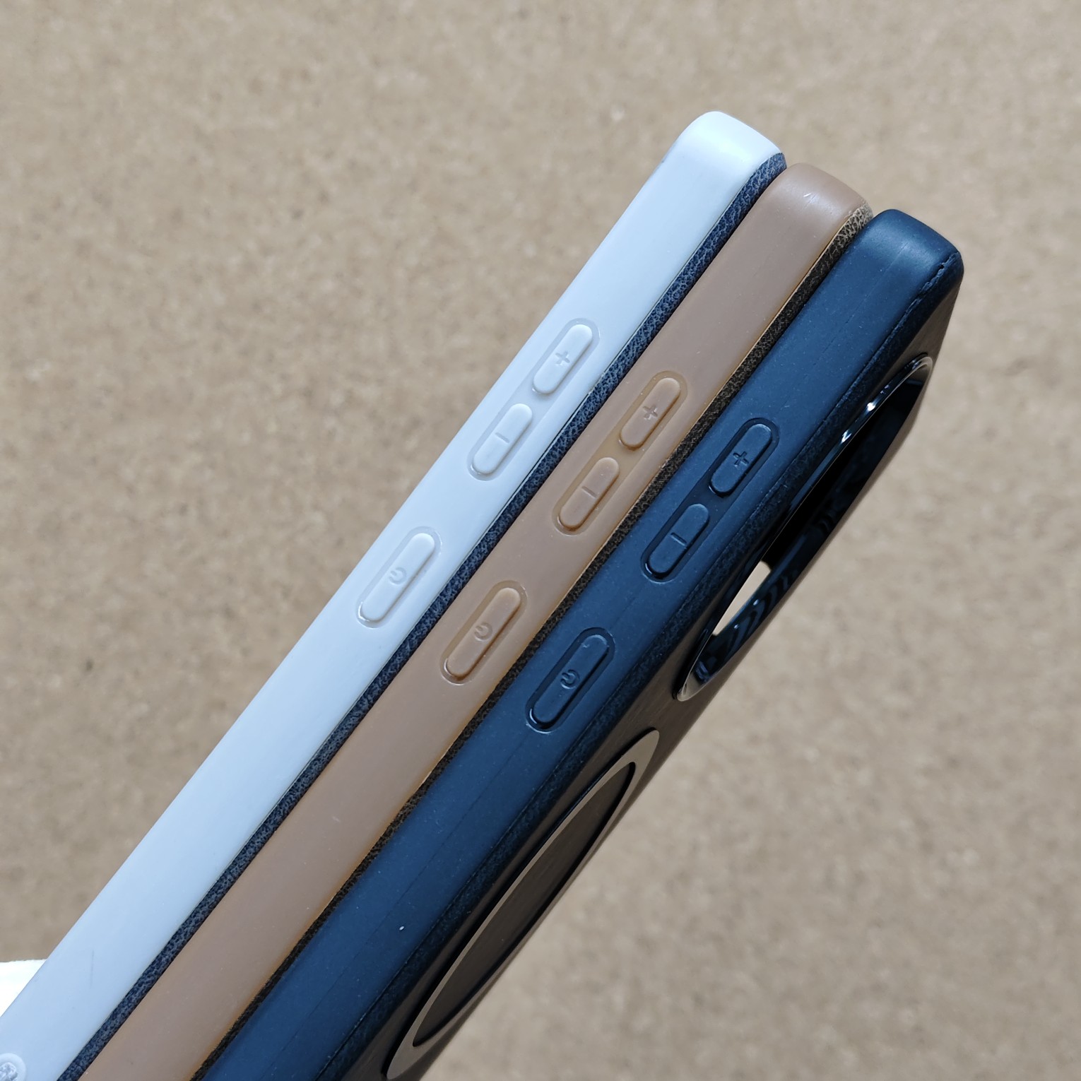 OnePlus 13R Puloka Luxury Leather Back Cover with Magsafe - Image 3