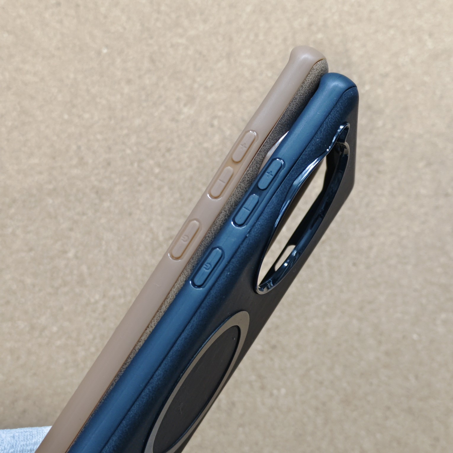 OnePlus 12R Puloka Luxury Leather Back Cover with Magsafe - Image 3