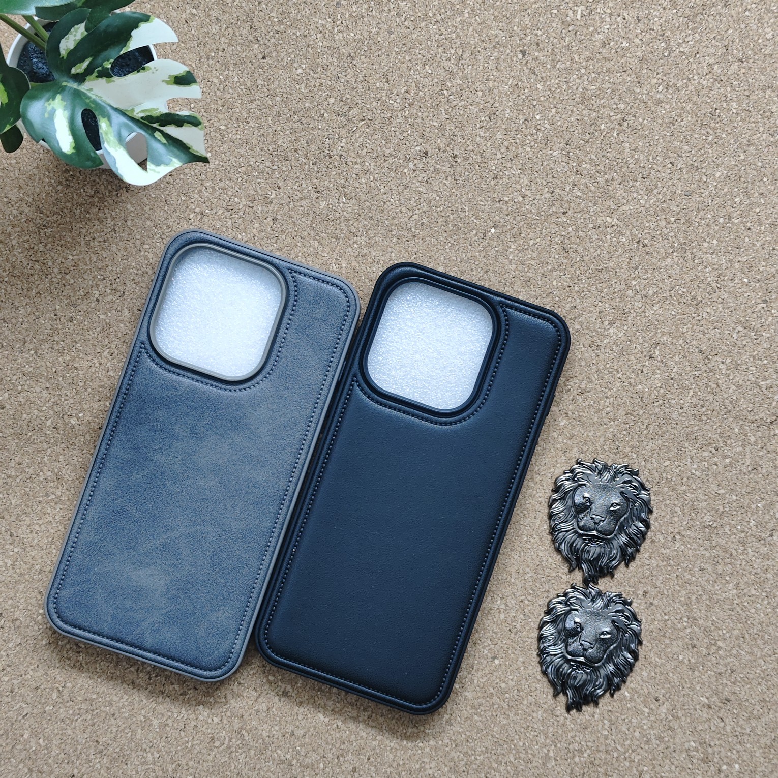 Oneplus 15 Premium Puffer Leather Finish Back Cover With Metal Lion Logo - Image 2