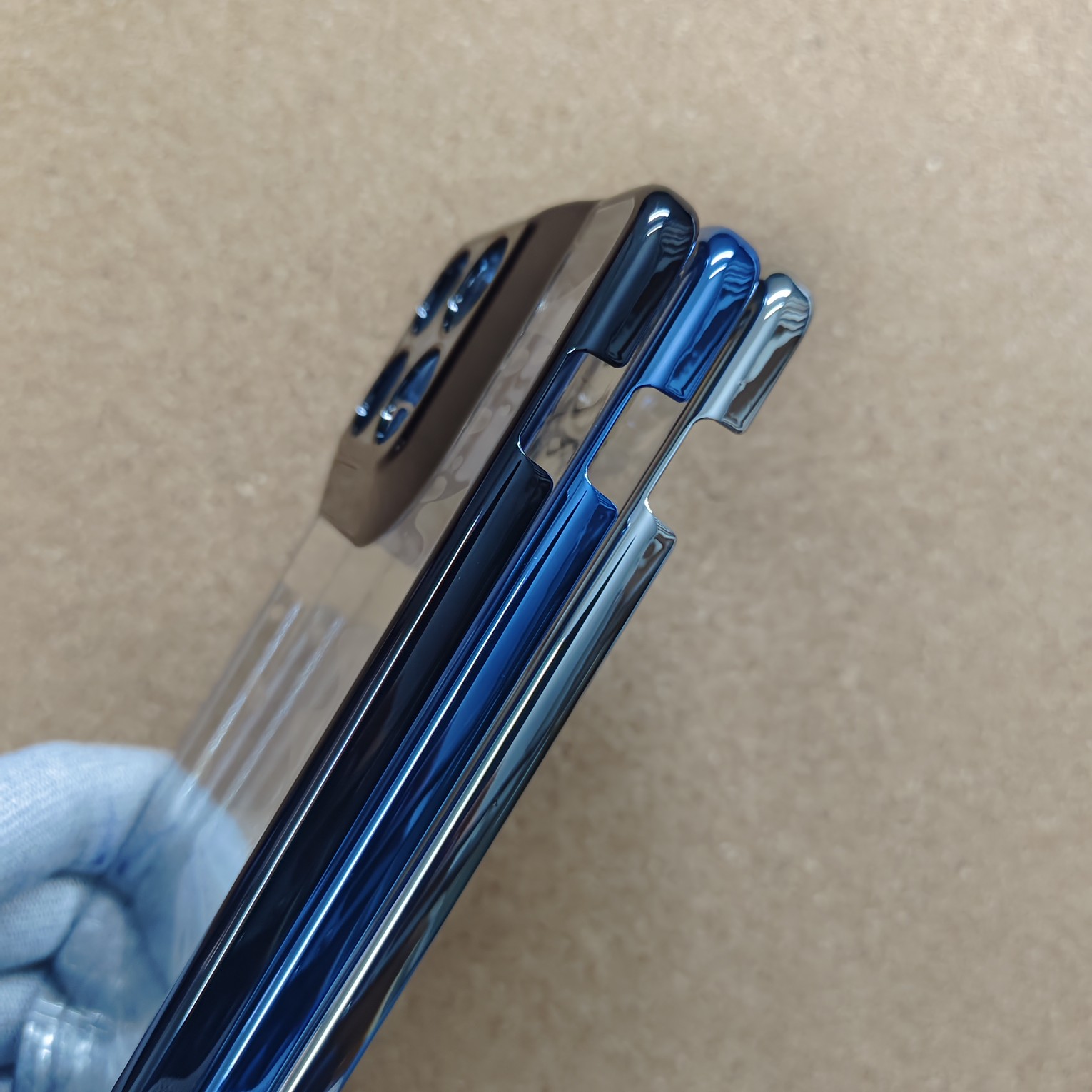 Motorola Edge 70 Stylish Transparent Chrome PC Hard Back Cover With Wheel Magsafe Stand - Image 5