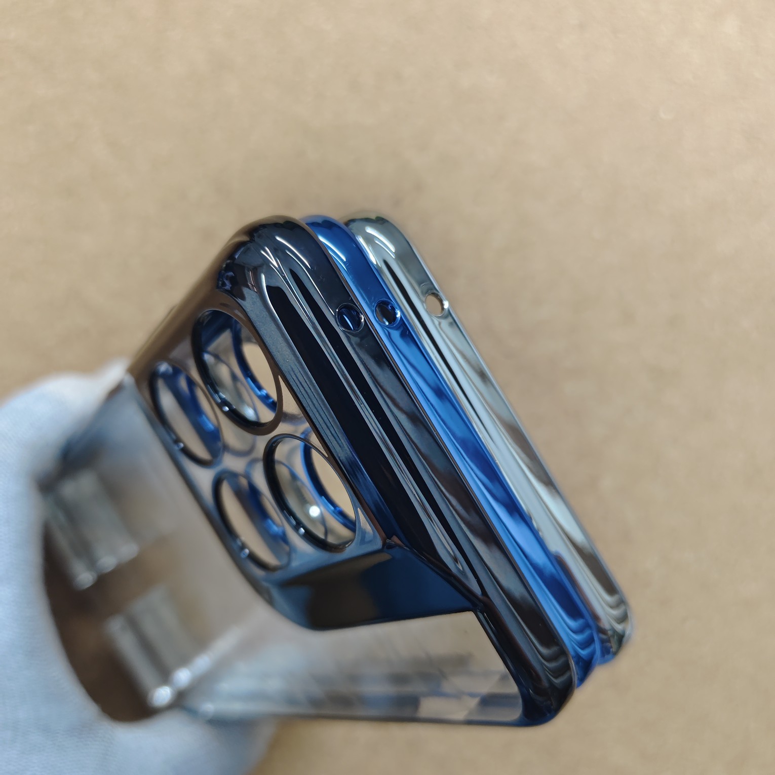 Motorola Edge 70 Stylish Transparent Chrome PC Hard Back Cover With Wheel Magsafe Stand - Image 6