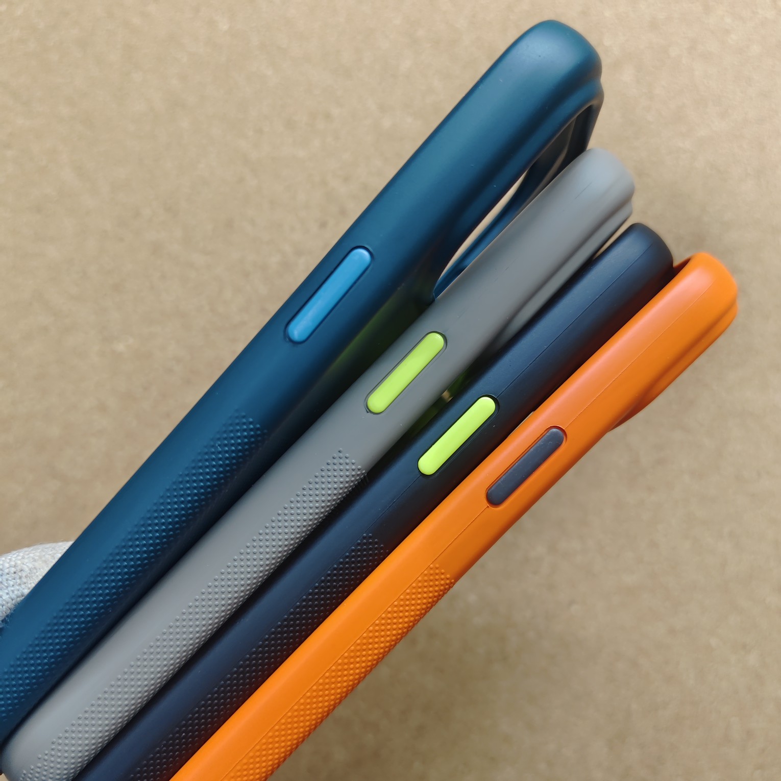 iPhone 15 & 15 Pro & 15 Pro Max Premium Silicon Dotted Magsafe Back Cover With Cloth Inside - Image 3