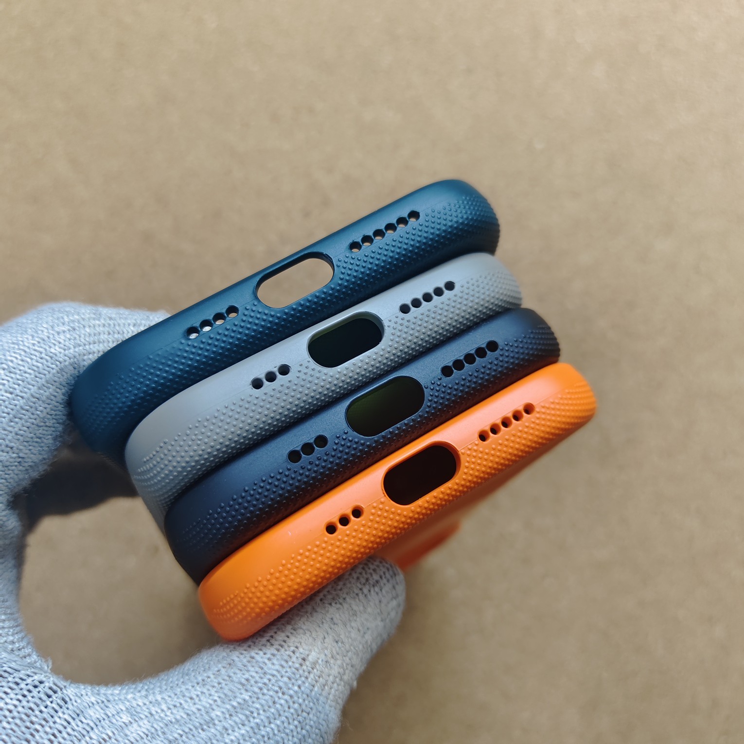 iPhone 15 & 15 Pro & 15 Pro Max Premium Silicon Dotted Magsafe Back Cover With Cloth Inside - Image 4