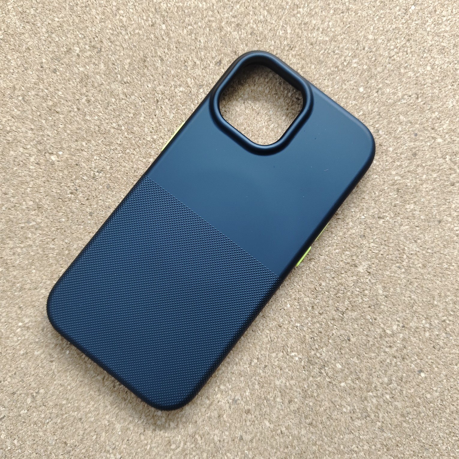 iPhone 15 & 15 Pro & 15 Pro Max Premium Silicon Dotted Magsafe Back Cover With Cloth Inside - Image 7