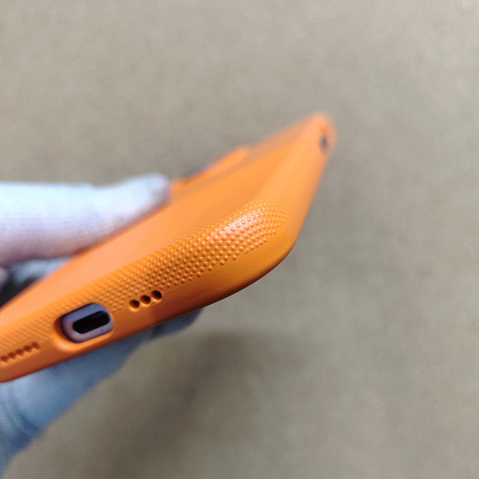 iPhone 15 & 15 Pro & 15 Pro Max Premium Silicon Dotted Magsafe Back Cover With Cloth Inside - Image 12