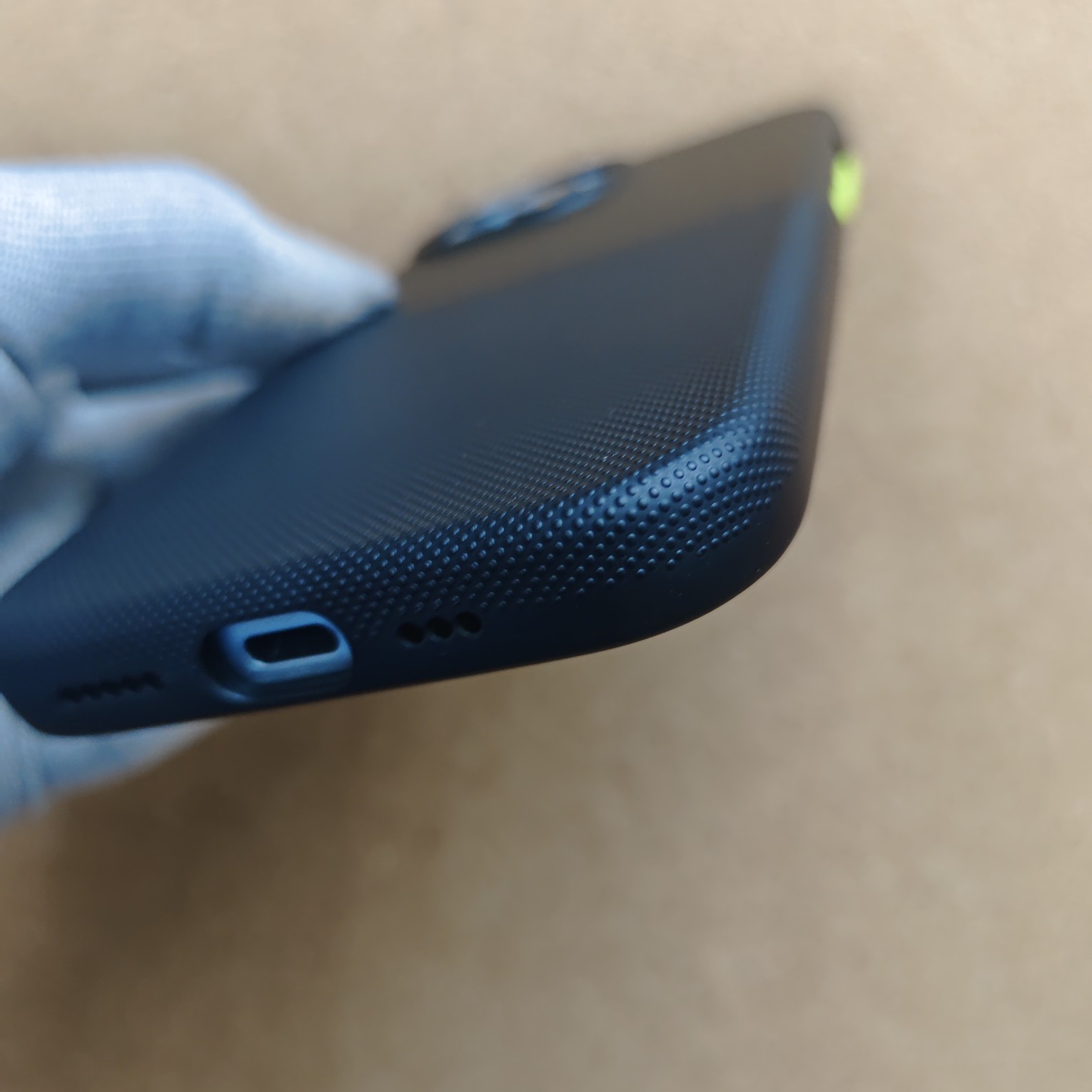 iPhone 15 & 15 Pro & 15 Pro Max Premium Silicon Dotted Magsafe Back Cover With Cloth Inside - Image 17