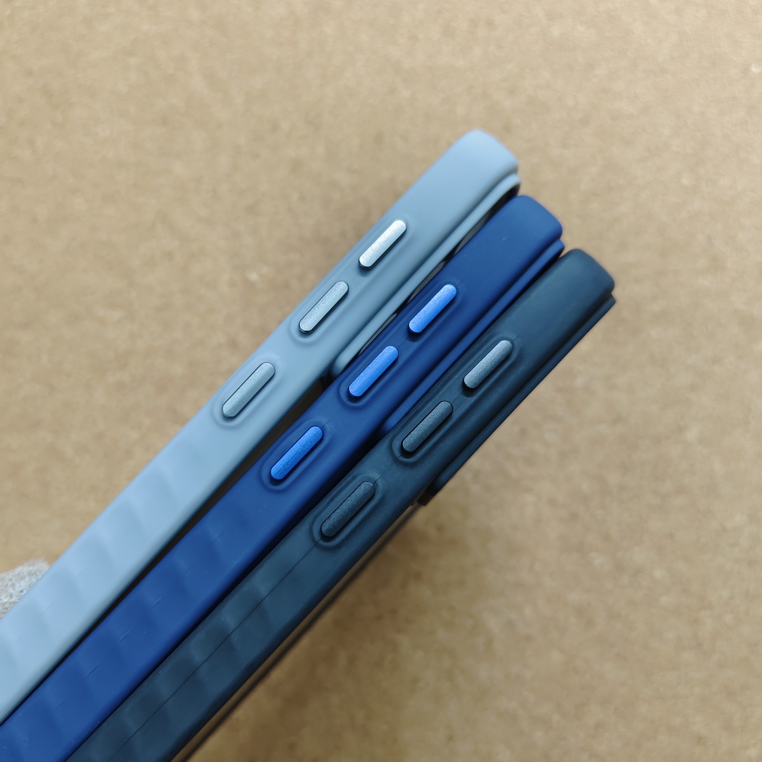 Samsung Galaxy S21 FE Premium Silicon Back Cover No Magsafe - Image 3