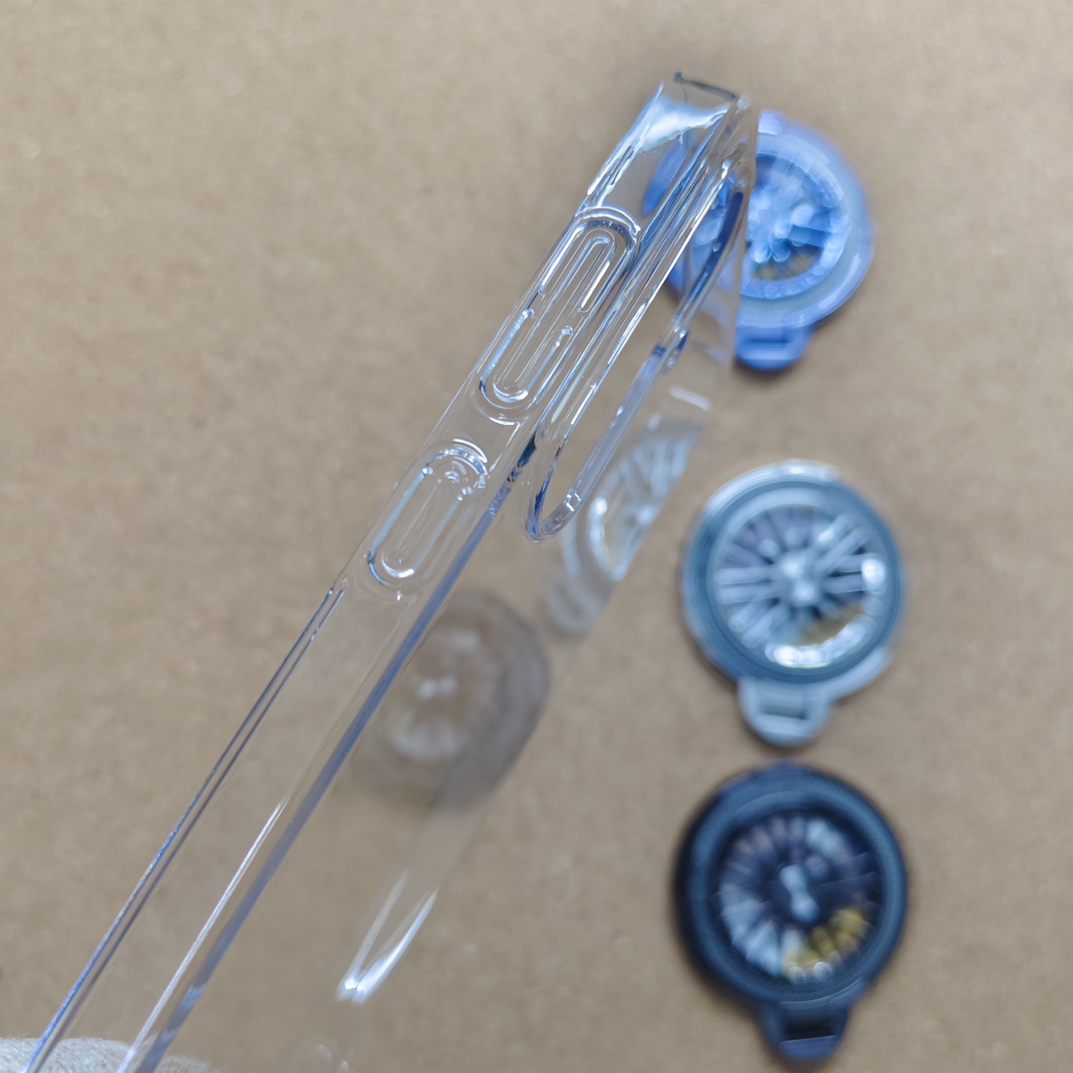 Samsung Galaxy S25 Transparent Crystal PC Hard Back Cover With Wheel Magsafe Stand - Image 3