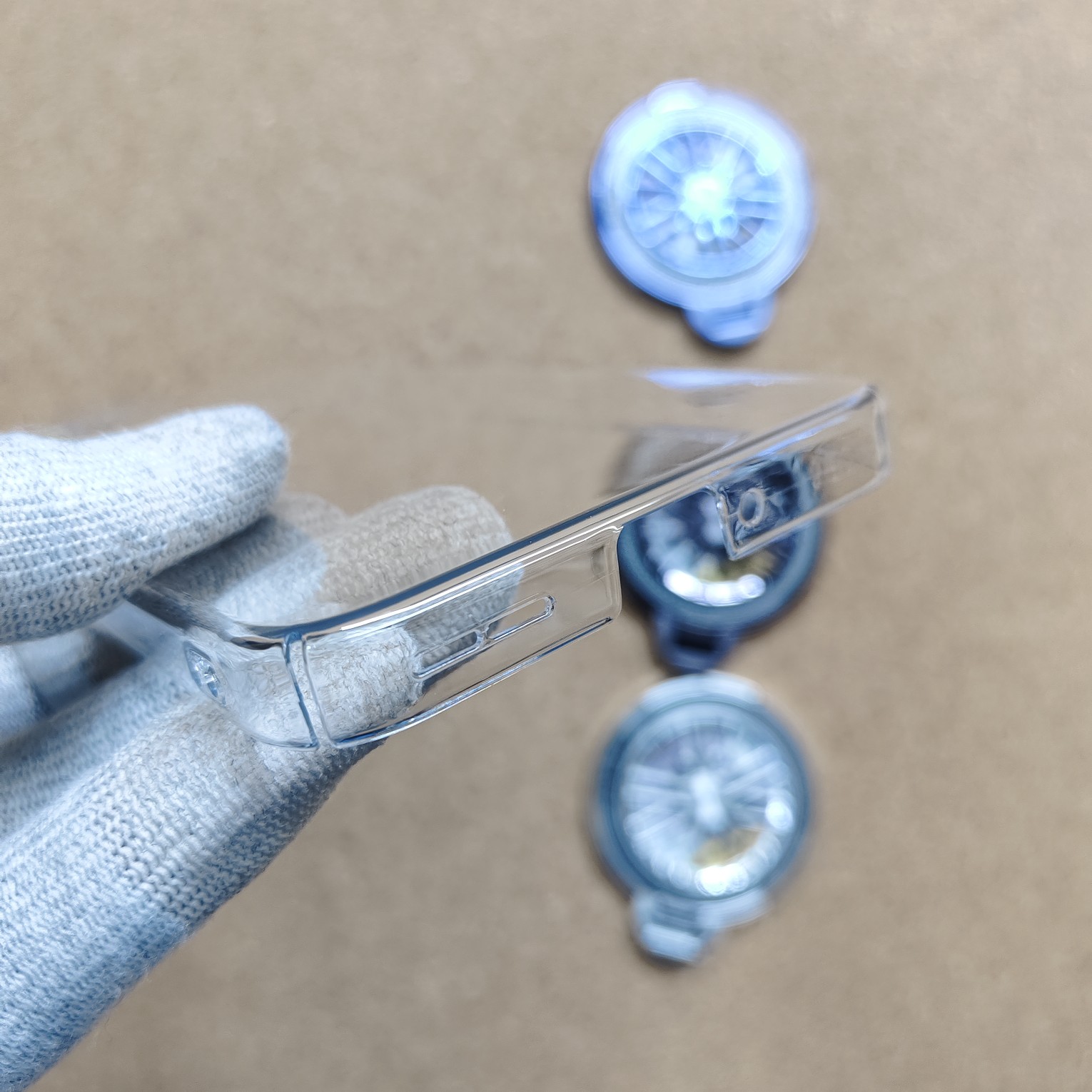 Oneplus 15R Transparent Crystal PC Hard Back Cover With Wheel Magsafe Stand - Image 4