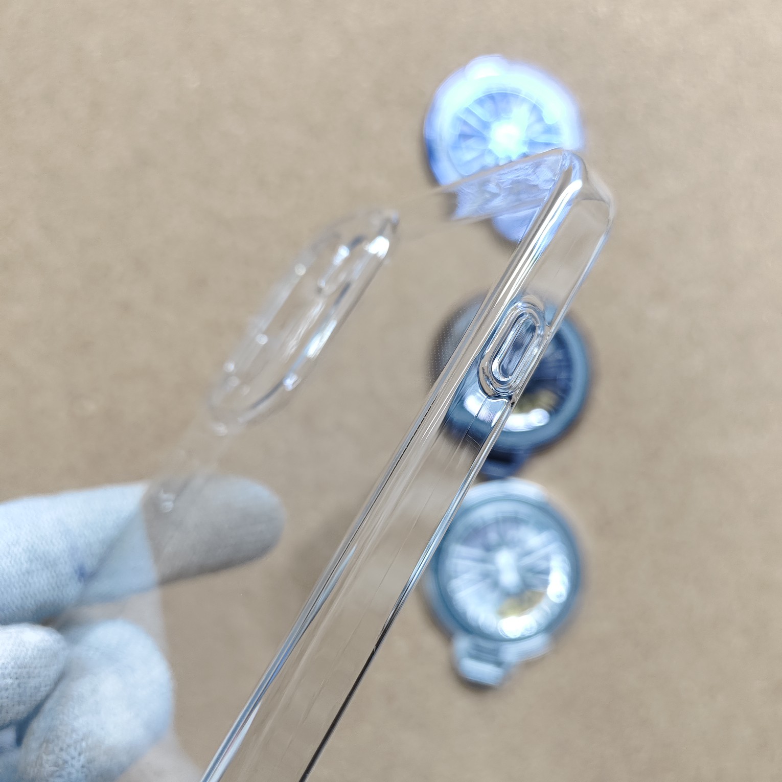 Oneplus 15R Transparent Crystal PC Hard Back Cover With Wheel Magsafe Stand - Image 5