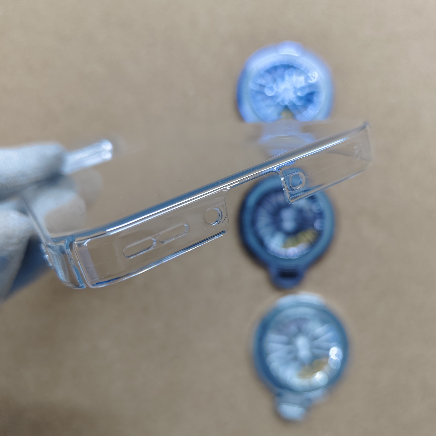 Oppo Find X9 Transparent Crystal PC Hard Back Cover With Wheel Magsafe Stand - Image 4