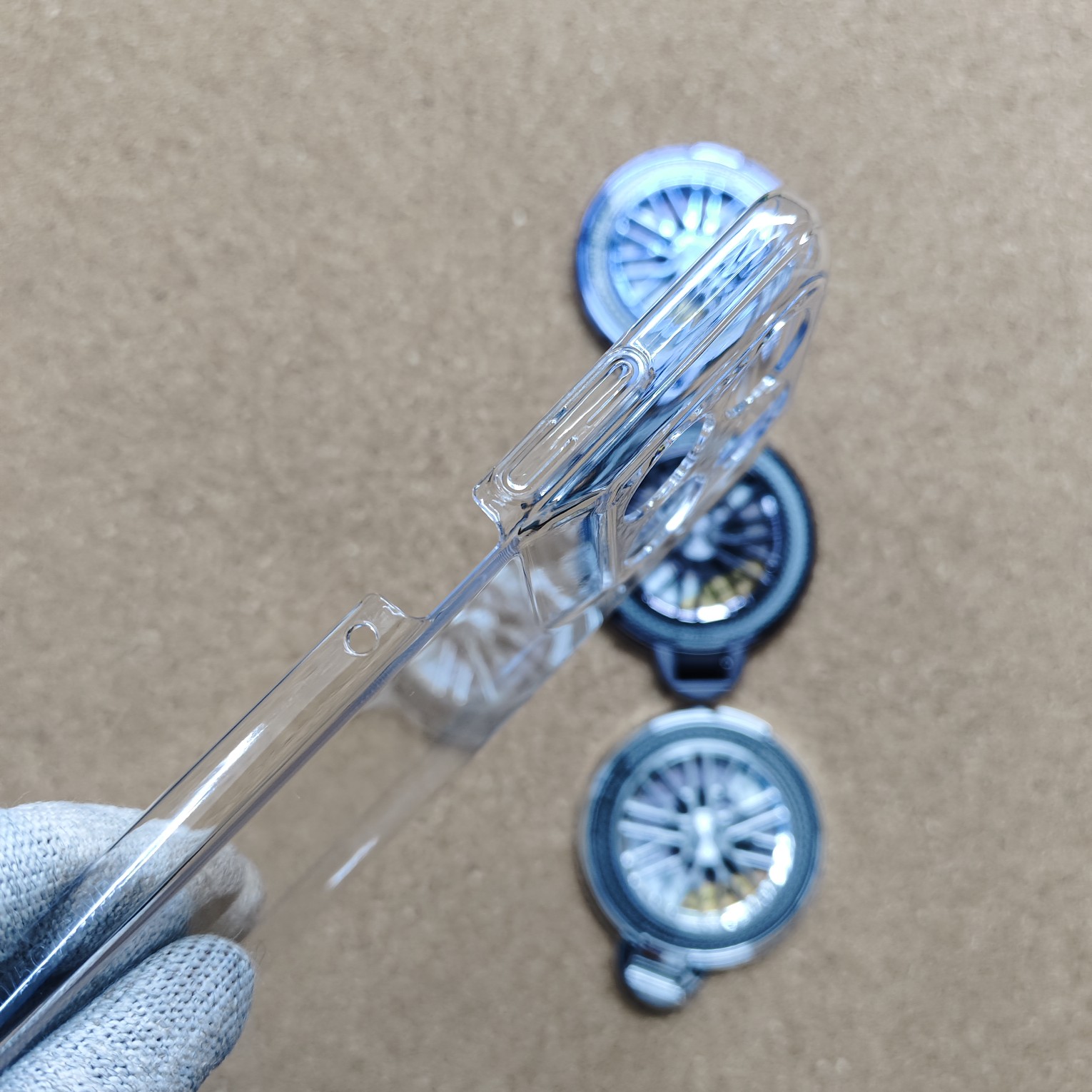 Motorola Edge 70 Transparent Crystal PC Hard Back Cover With Wheel Magsafe Stand - Image 3