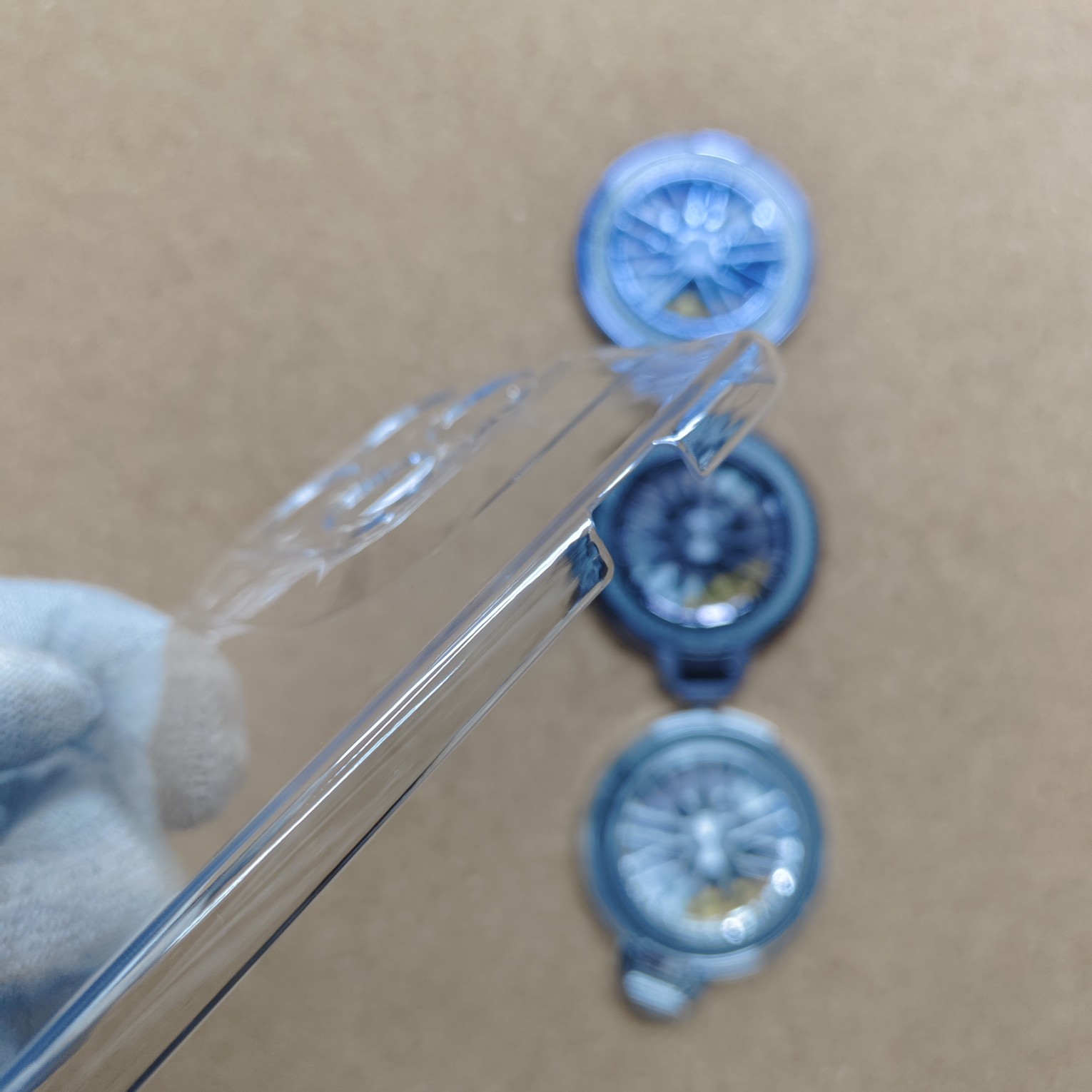 Motorola Edge 70 Transparent Crystal PC Hard Back Cover With Wheel Magsafe Stand - Image 5