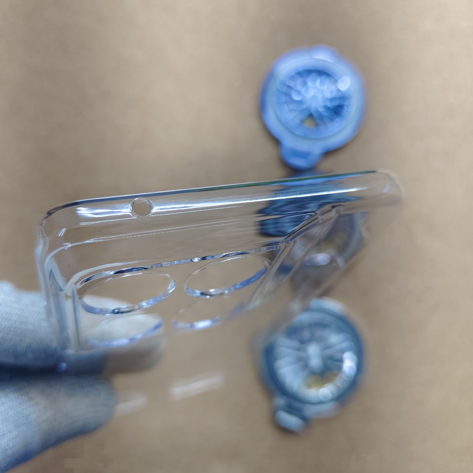 Motorola Edge 70 Transparent Crystal PC Hard Back Cover With Wheel Magsafe Stand - Image 6