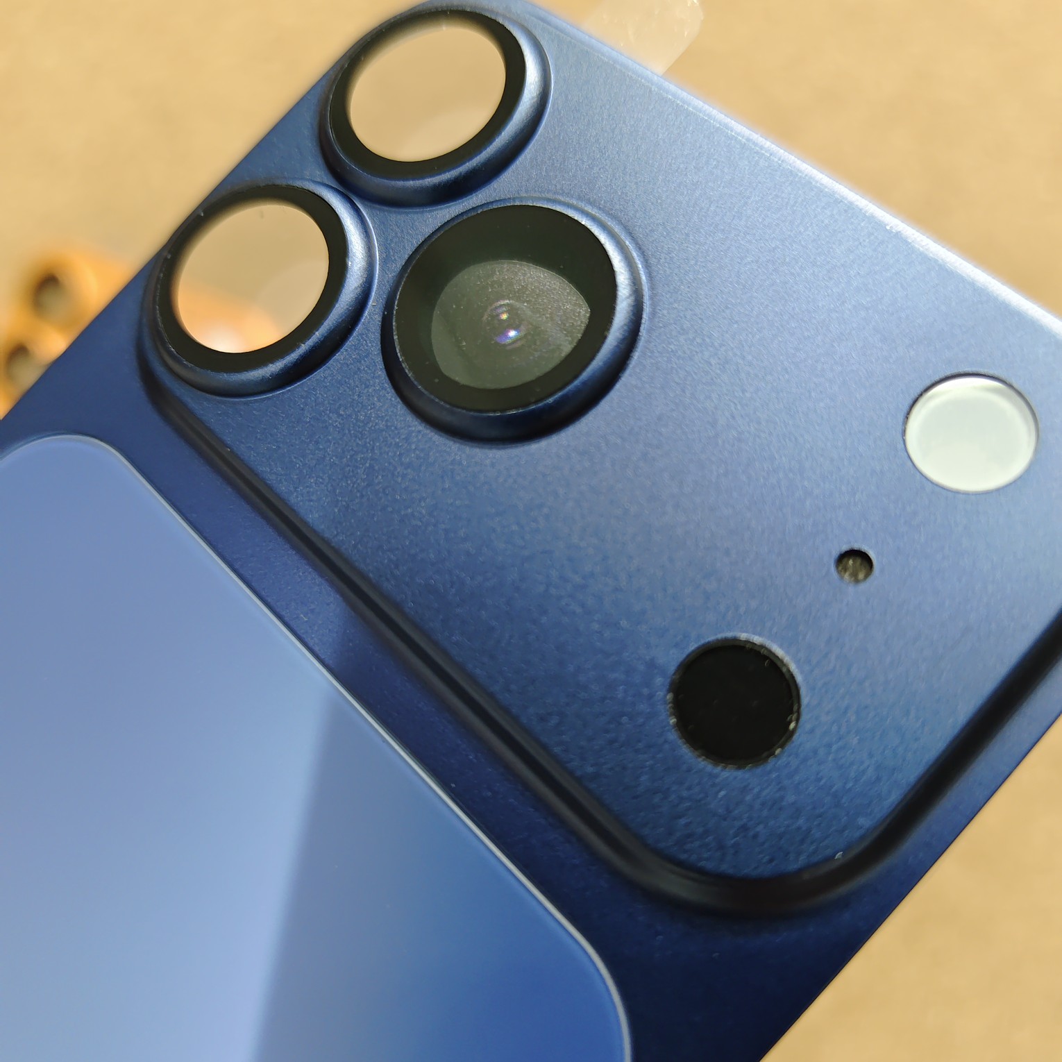 iPhone 16 Convertor 17 Pro OG Luxury Convertor Back Panel - Image 5