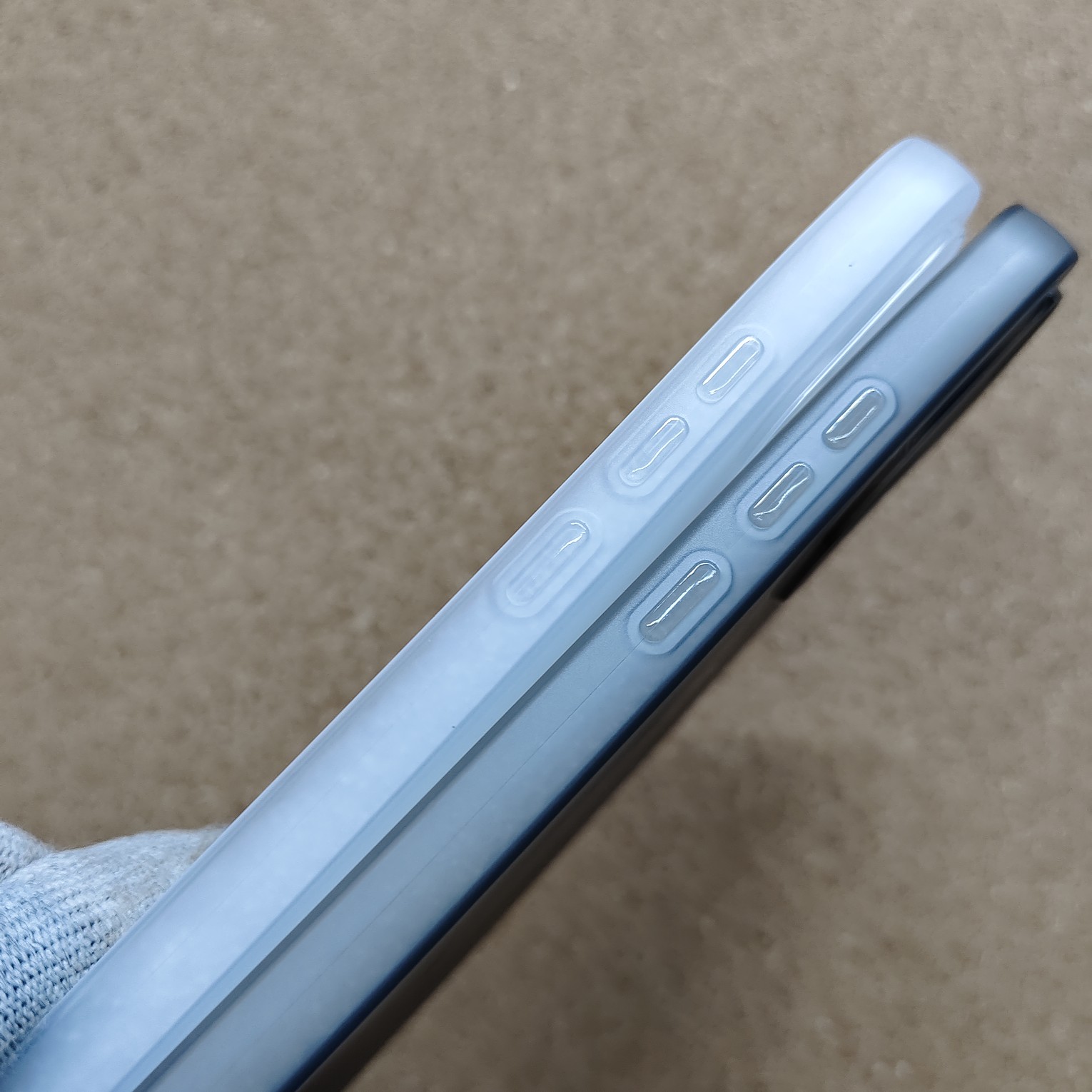 Oppo Reno 15 Paper Silicon Shadow Back Cover No Magsafe - Image 3