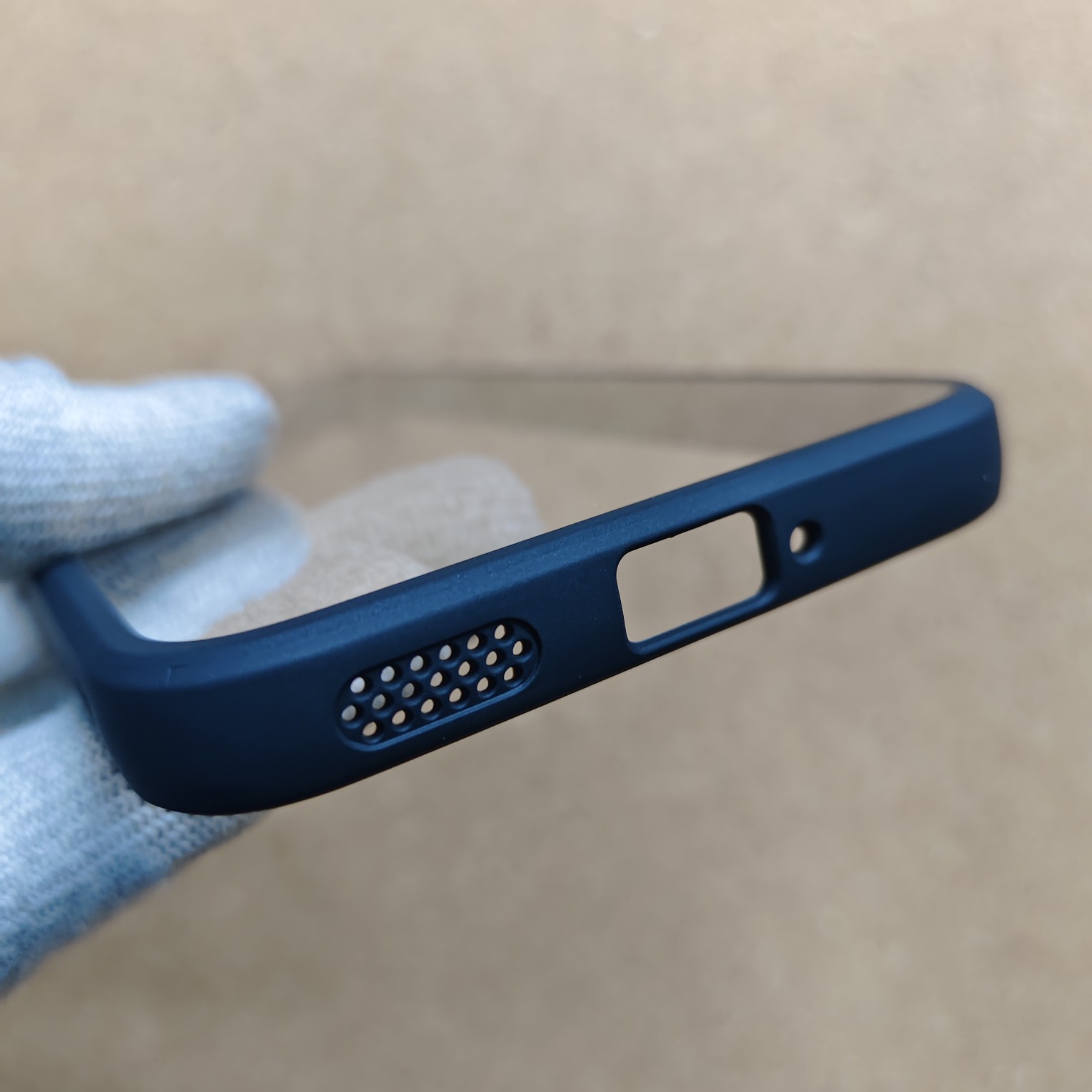 Vivo V70 FE Premium Transparent Doyers Back Cover - Image 4