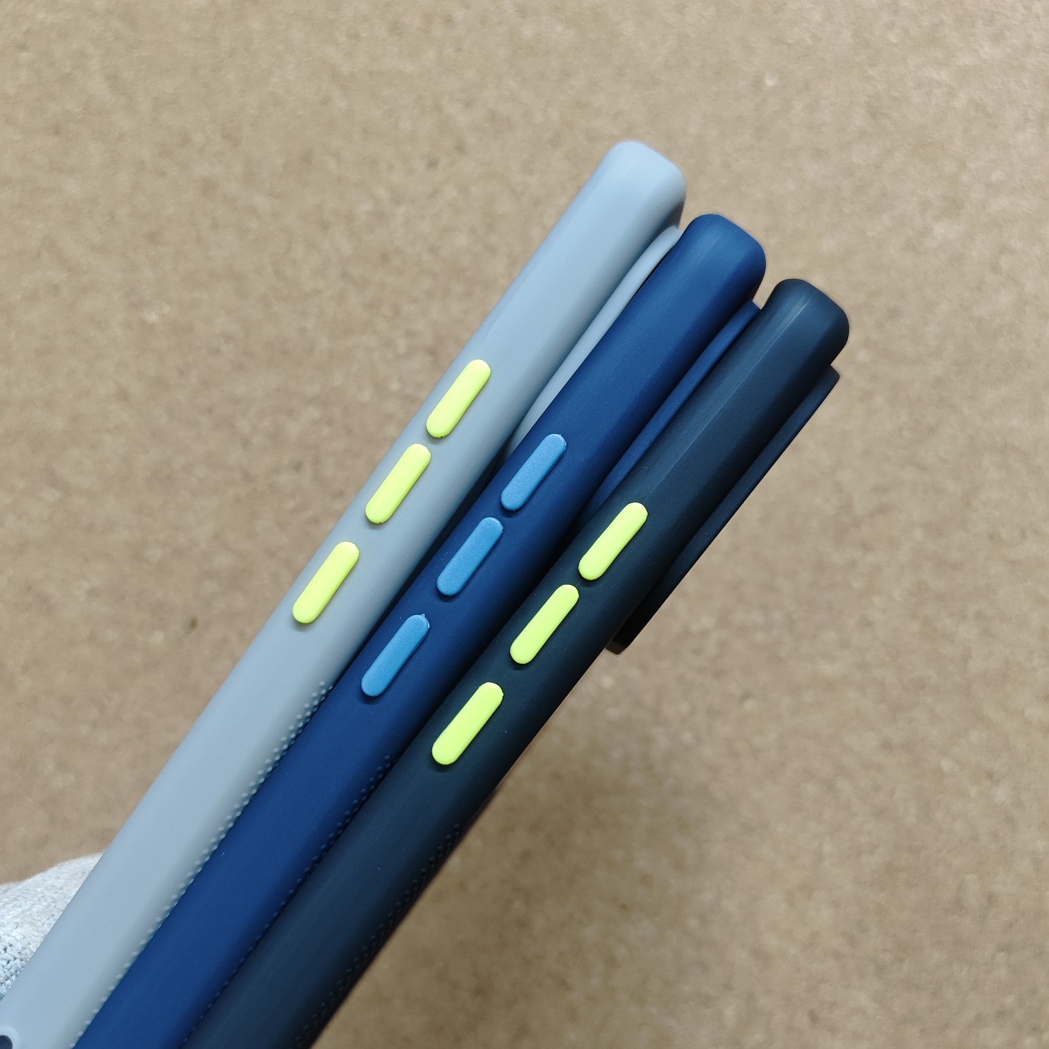 Realme 16 Pro Plus Premium Silicon Dotted Back Cover With Cloth Inside - Image 3