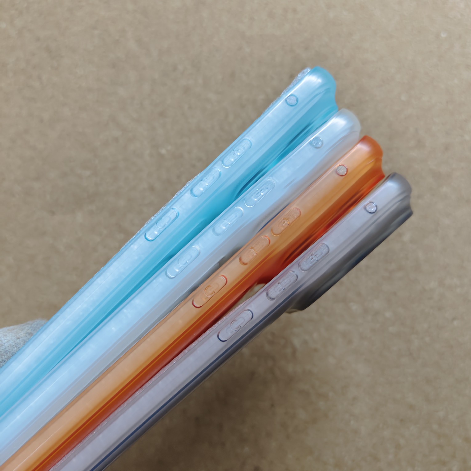 Motorola Edge 70 Fusion Paper Silicon Colourful Shadow Back Cover No Magsafe - Image 3