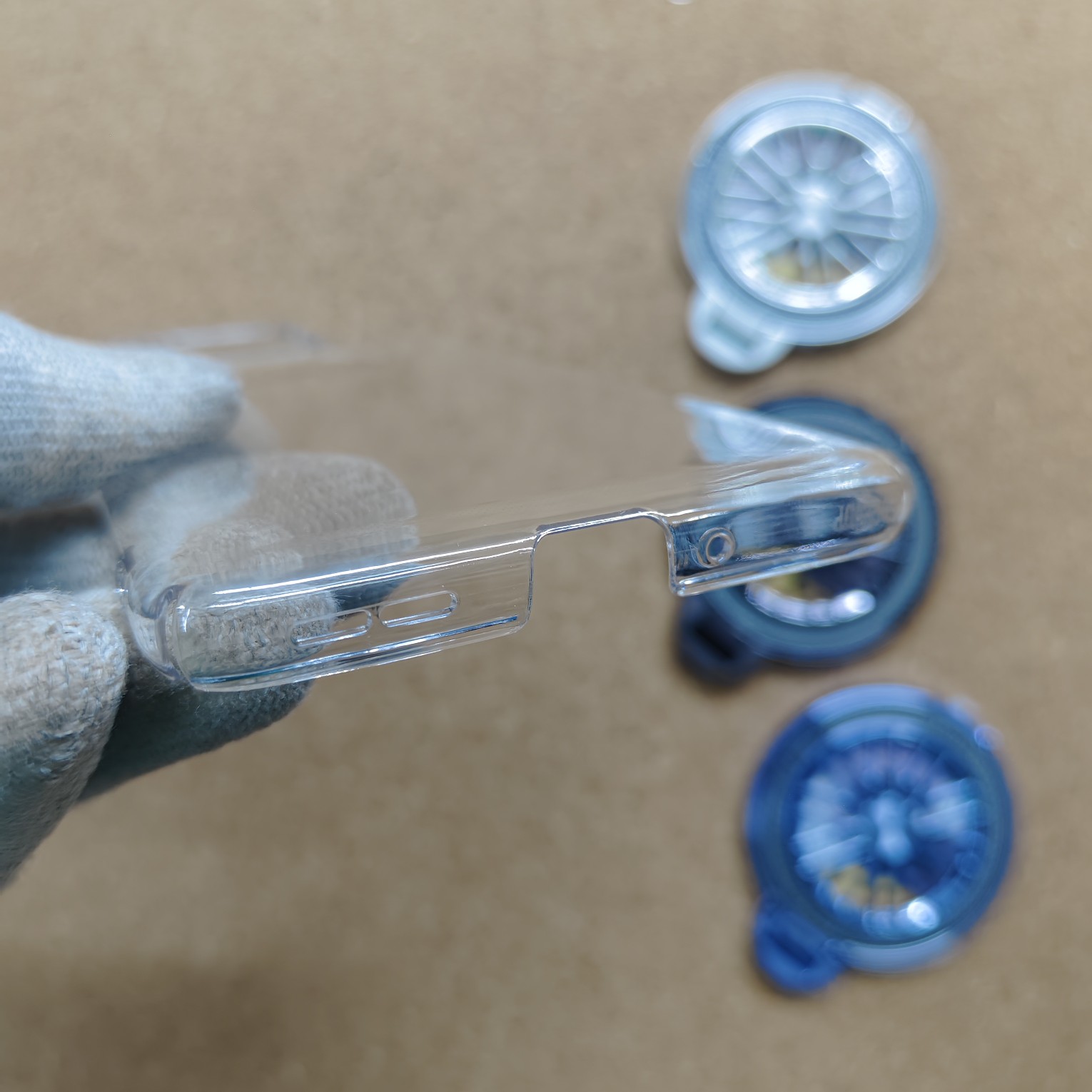 Motorola Edge 60 Pro Transparent Crystal PC Hard Back Cover With Wheel Magsafe Stand - Image 4