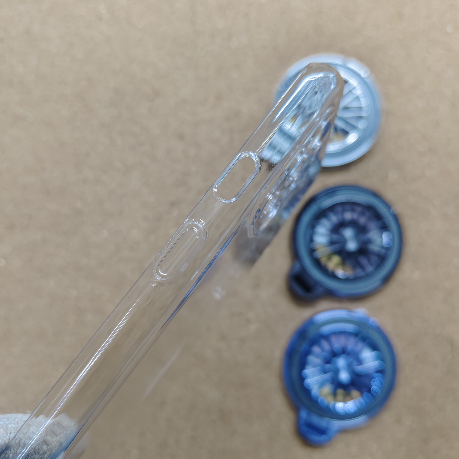 Oneplus 9R Transparent Crystal PC Hard Back Cover With Wheel Magsafe Stand - Image 3