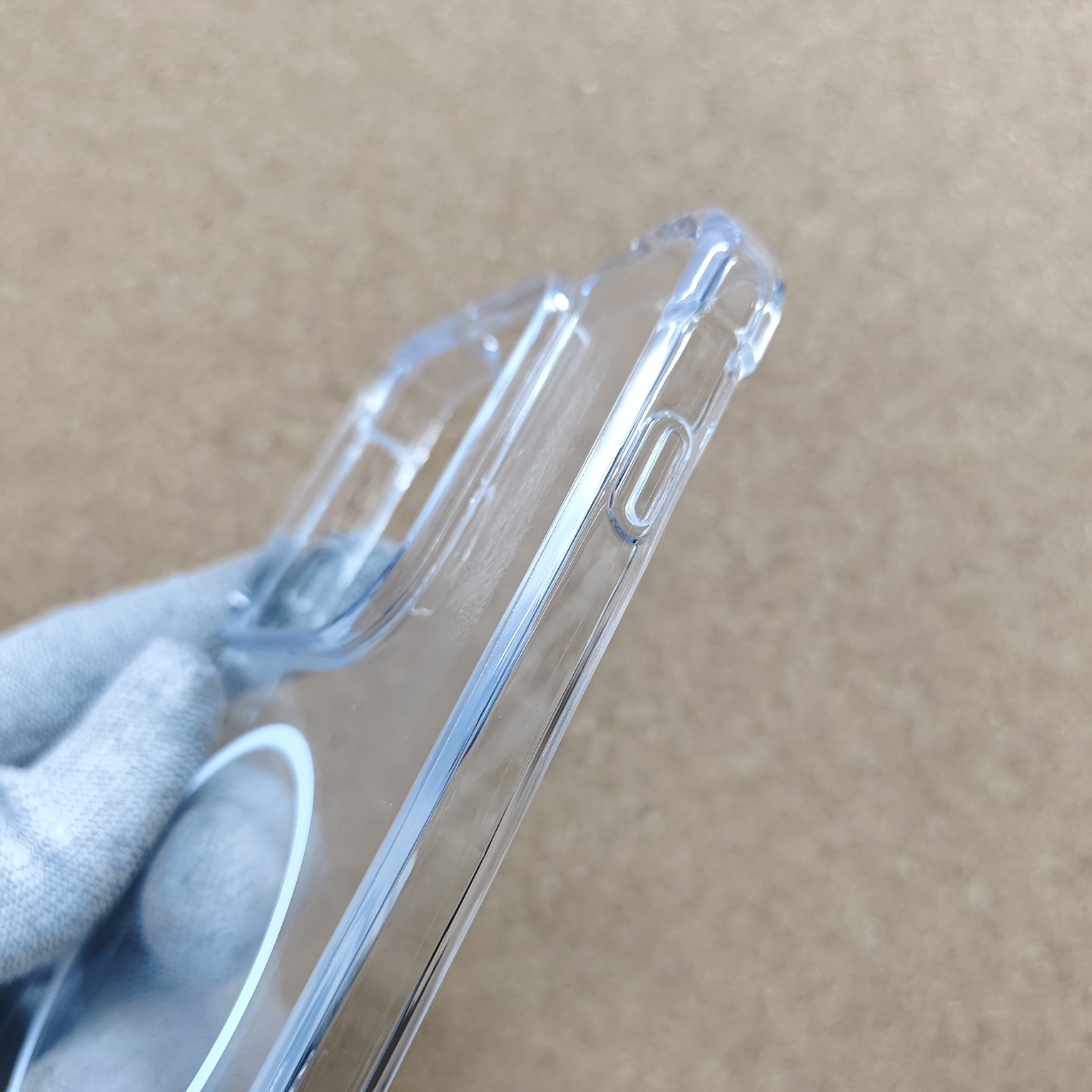 Motorola Edge 70 Shockproof Silicon Transparent Back Cover No Magsafe - Image 5