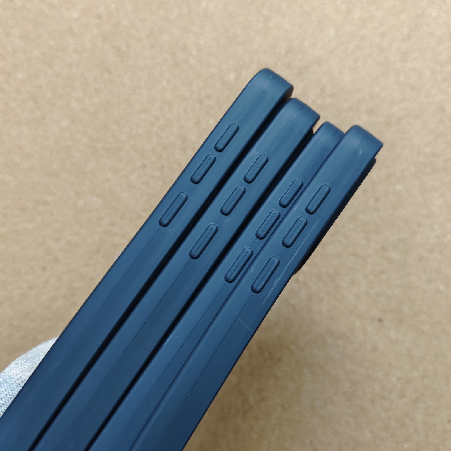 Oneplus Nord CE 6 Stylish Silicon Textured No Magsafe Back Cover - Image 3