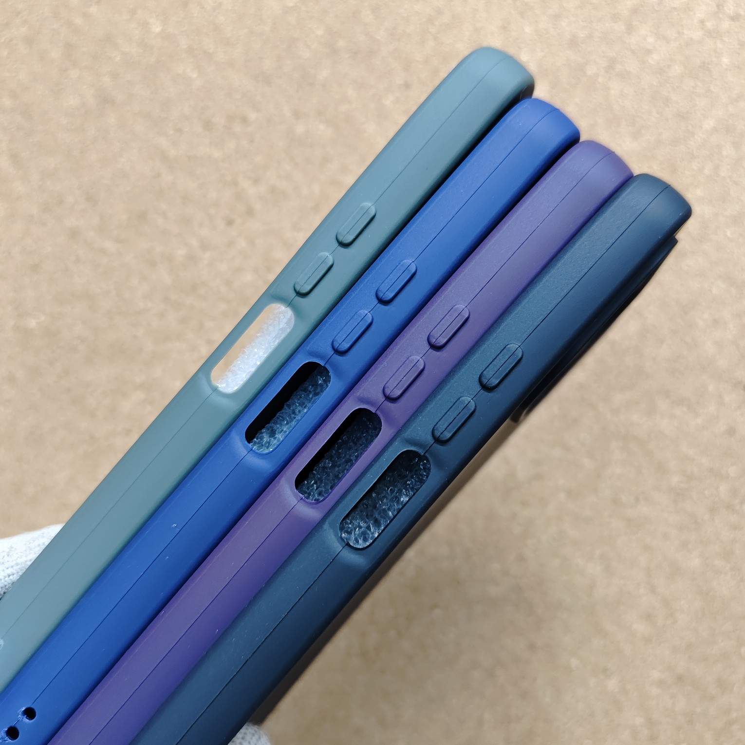 Realme 16T Silicon Back Cover With Soft Cloth inside - Image 3