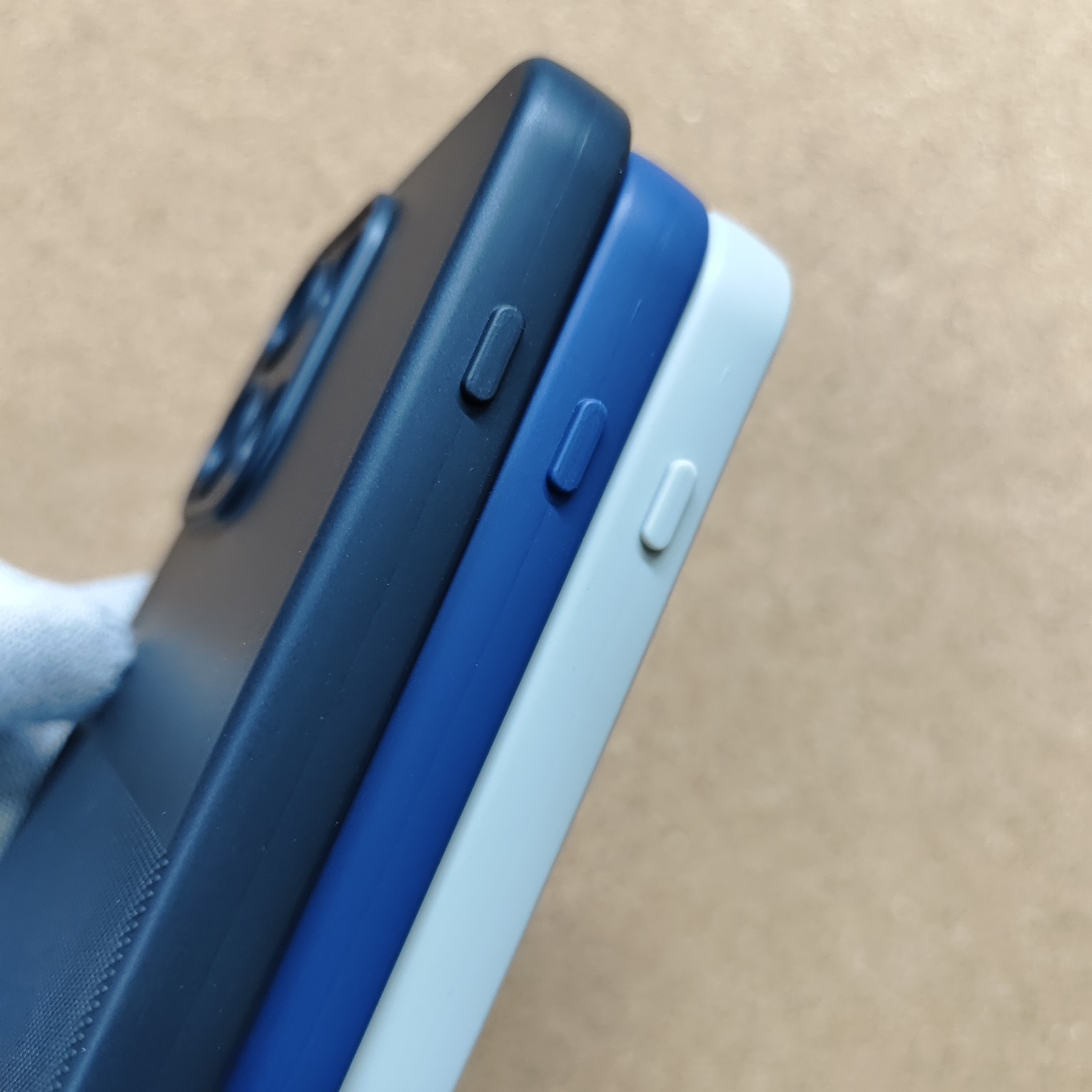 Oneplus Nord 6 Premium Silicon Dotted Back Cover With Cloth Inside - Image 5
