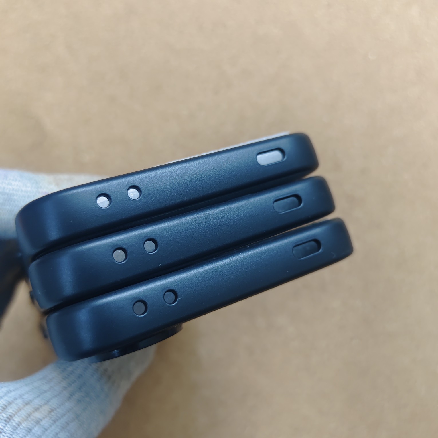 Vivo V70 FE Premium Leather Finish Back Cover - Image 5