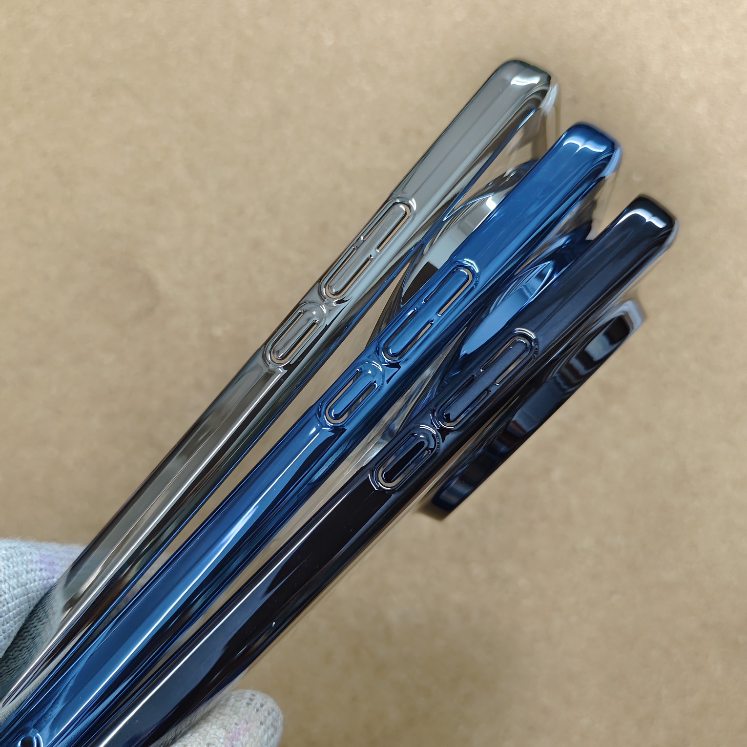 Xiaomi 15 Ultra Stylish Transparent Chrome PC Hard Back Cover - Image 3