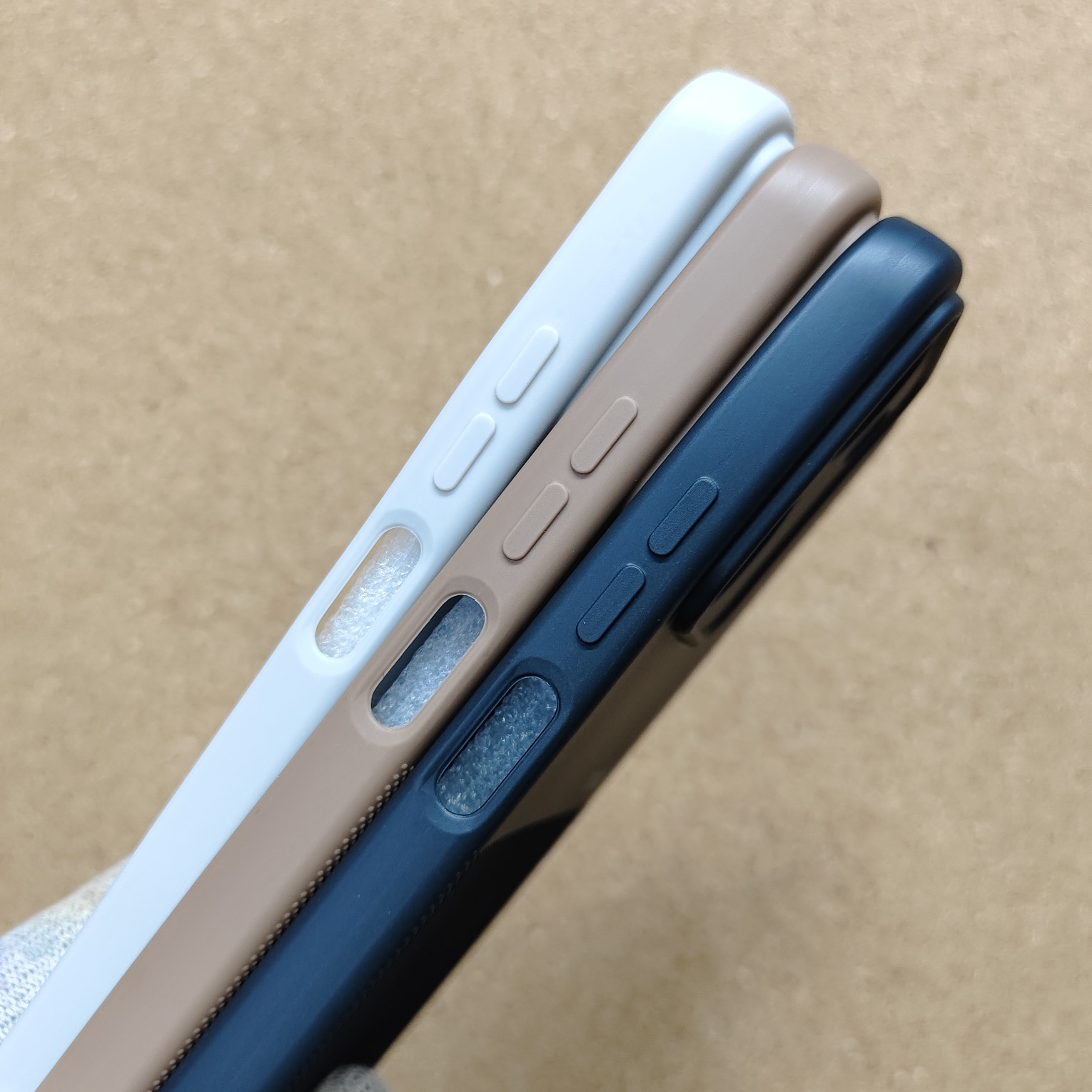 Redmi 15A Premium Silicon Dotted Back Cover With Cloth Inside - Image 3