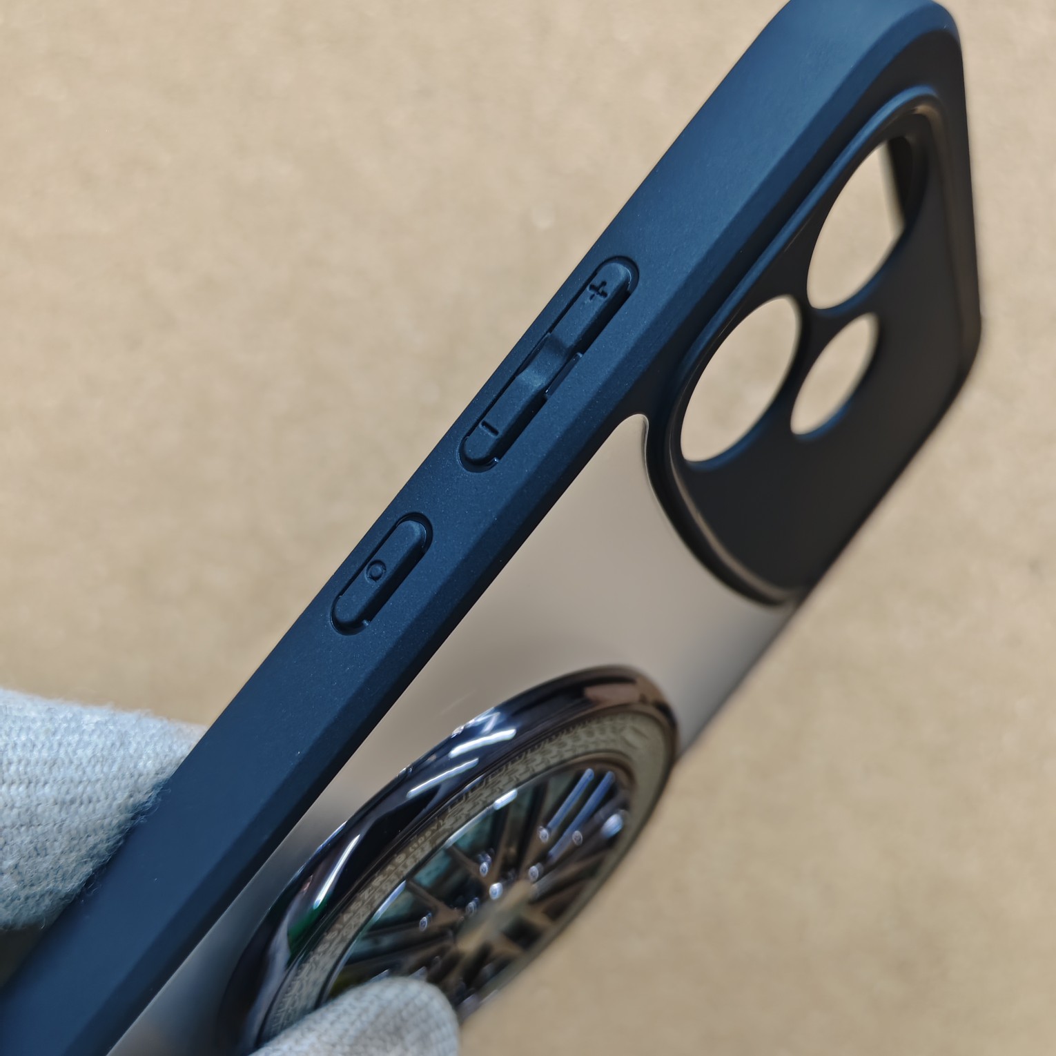 Oppo F33 Pro Premium Transparent Doyers Back Cover Magsafe Wheel Stand - Image 3