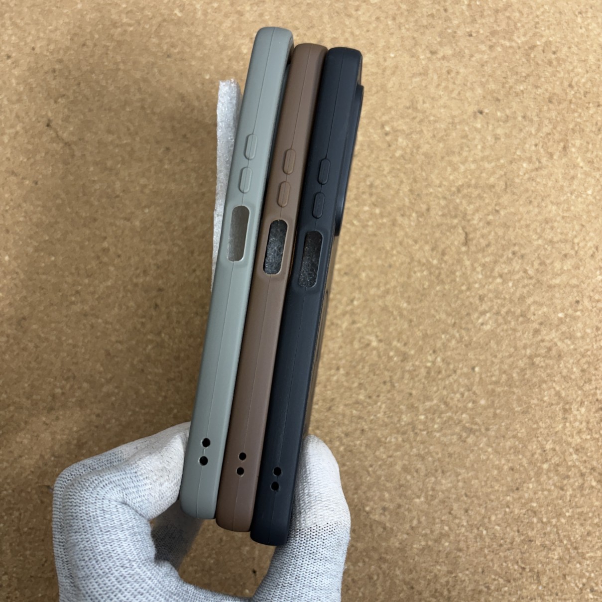 Realme P4R Luxury Leather Back Cover with No Magsafe - Image 5
