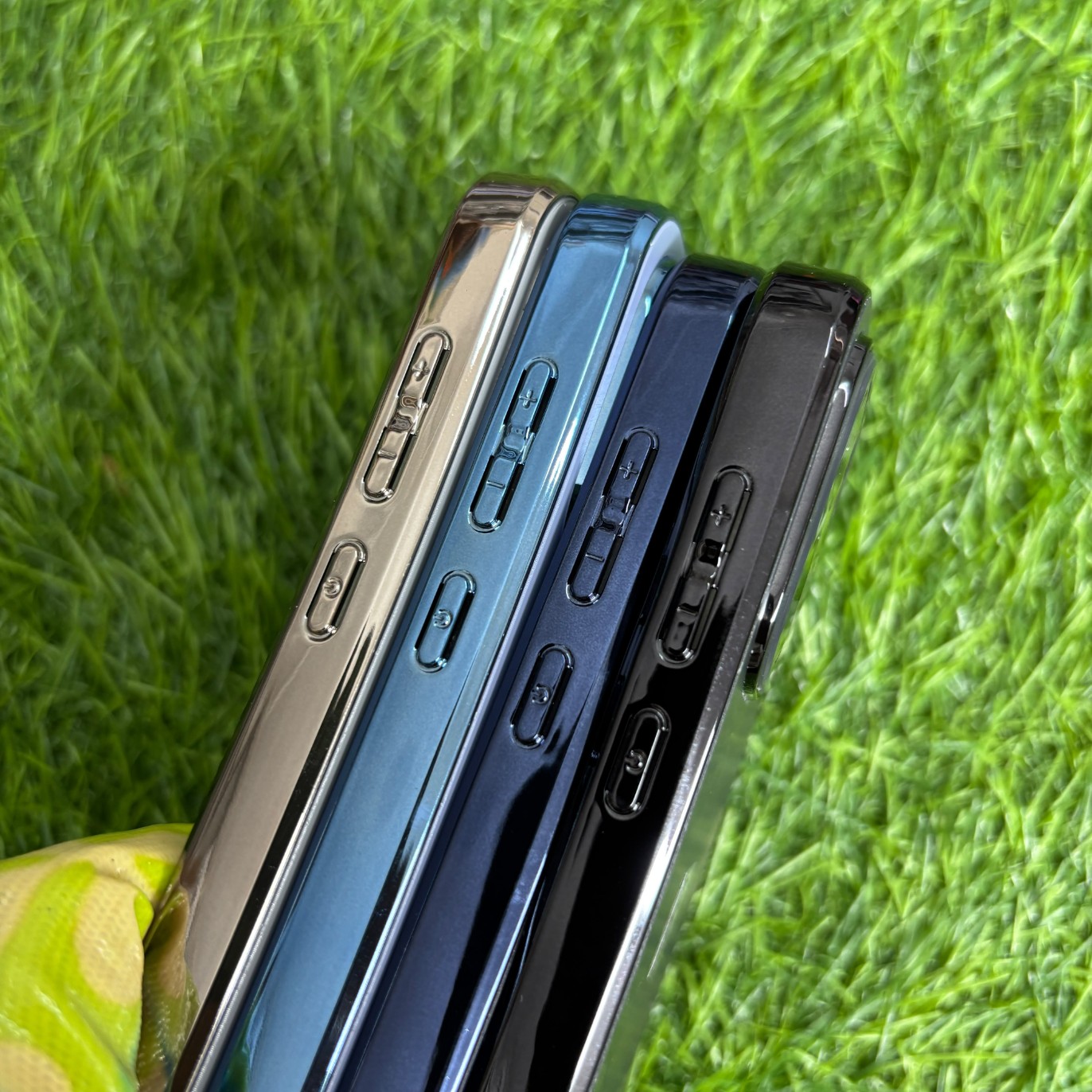 Oneplus Nord CE 6 Luxury Matte Chrome Finish Back Cover - Image 4