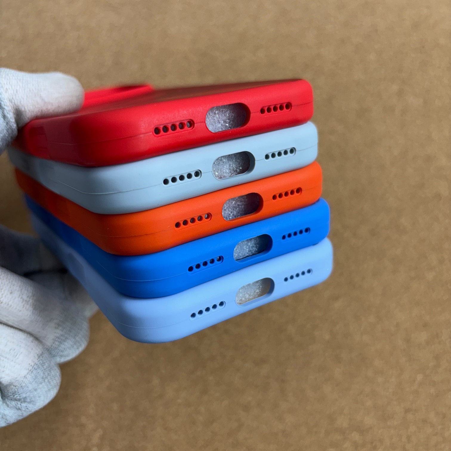 iPhone 17 Pro OG Silicon Back Cover With Soft Cloth inside Ferrari Print - Image 3