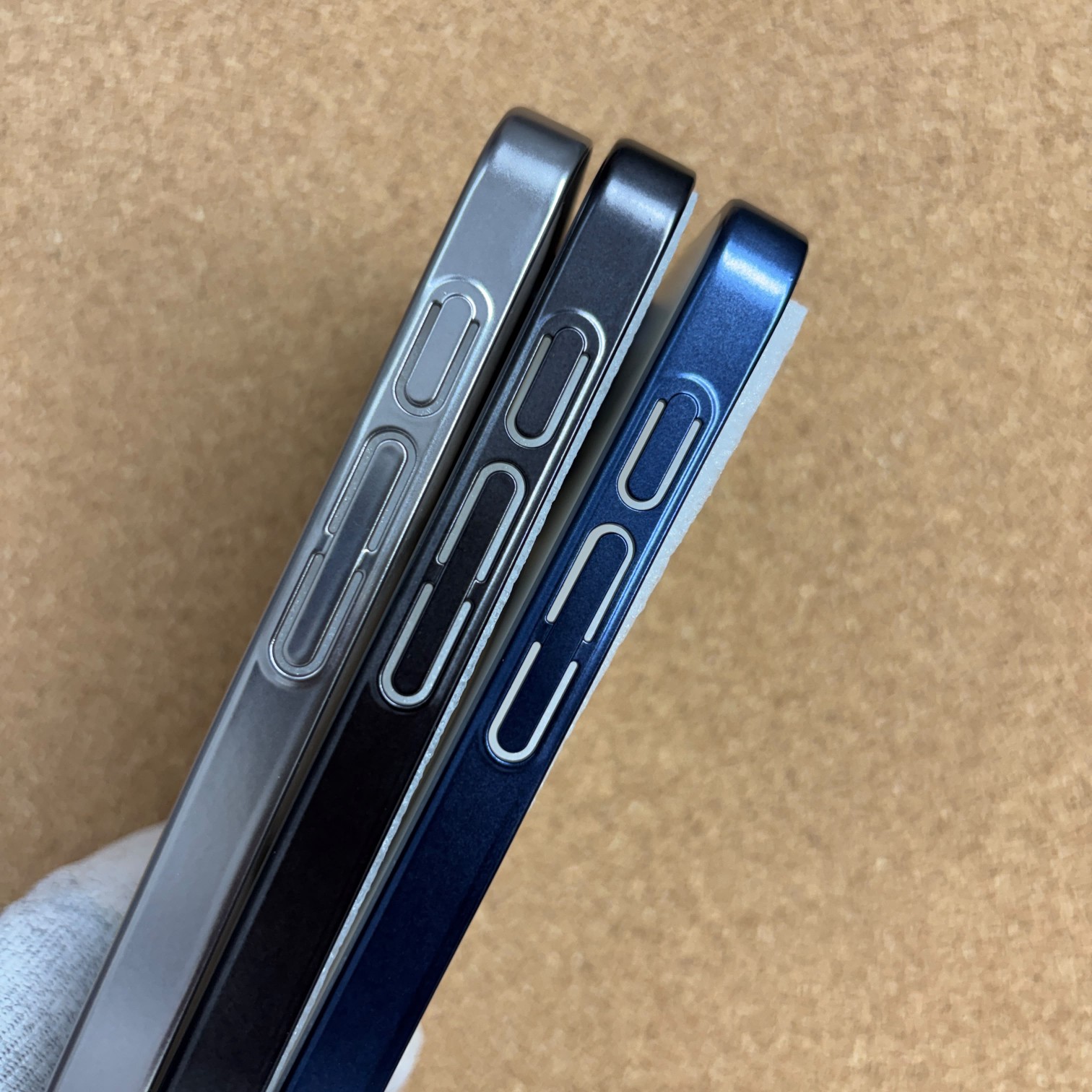 iPhone 17 Transparent Matte Chrome Finish With Magsafe Back Cover - Image 3