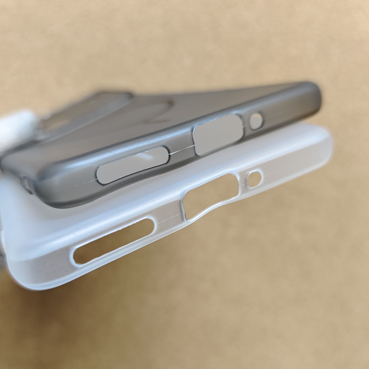 Realme P4 Pro Paper Silicon Shadow Back Cover No Magsafe - Image 4