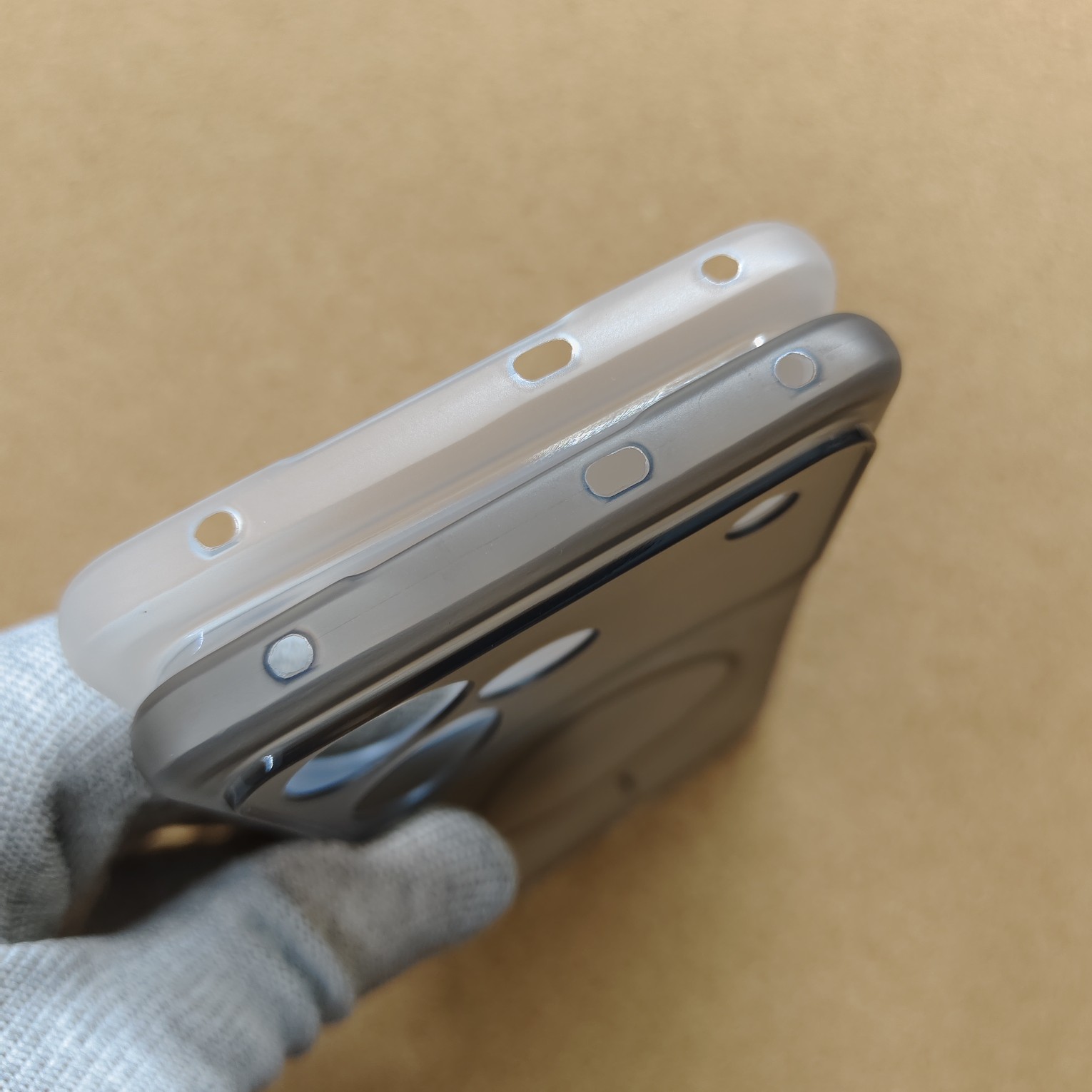 Realme P4 Pro Paper Silicon Shadow Back Cover No Magsafe - Image 5
