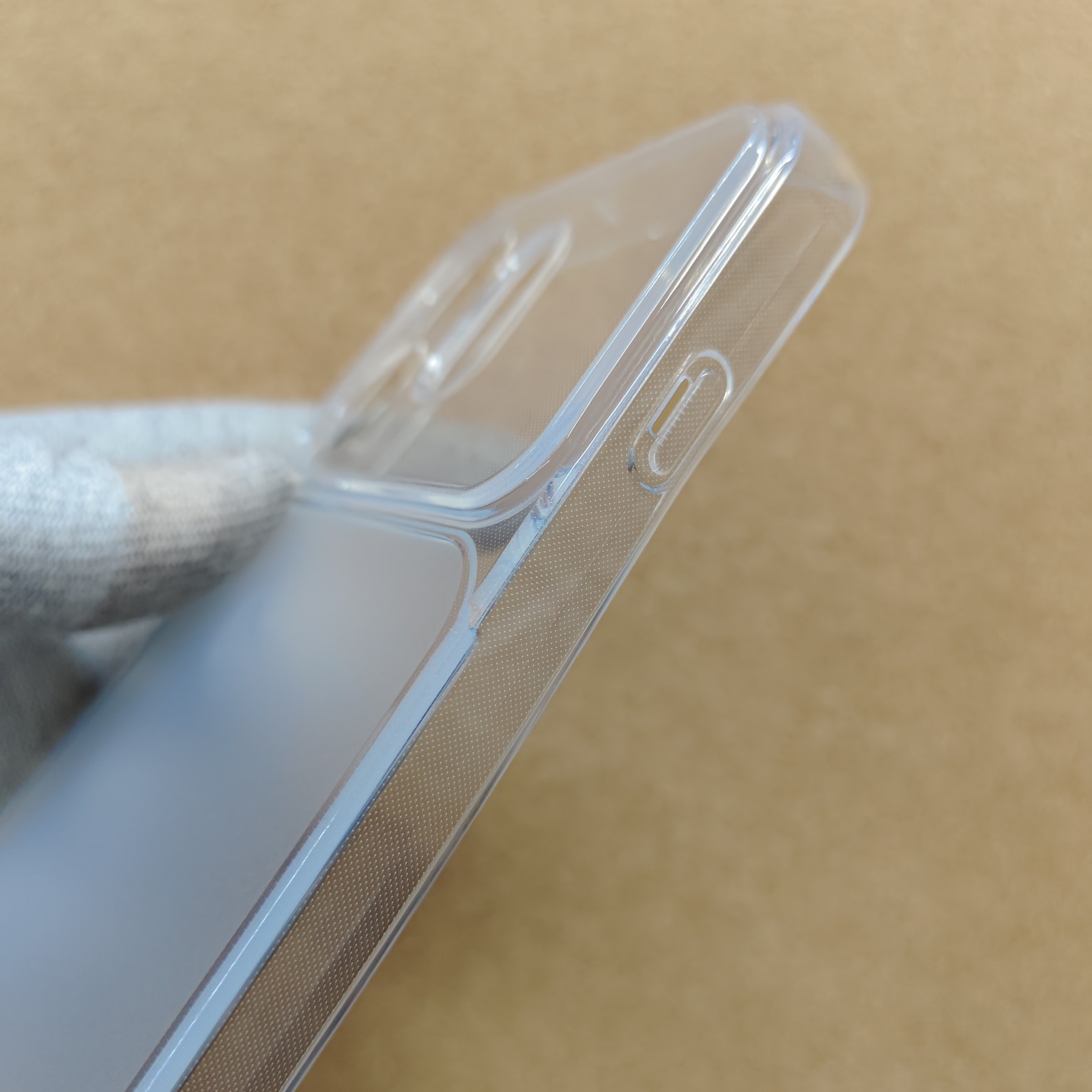 Oppo Reno 16 Convertor Silicon Back Cover TOTU - Image 5