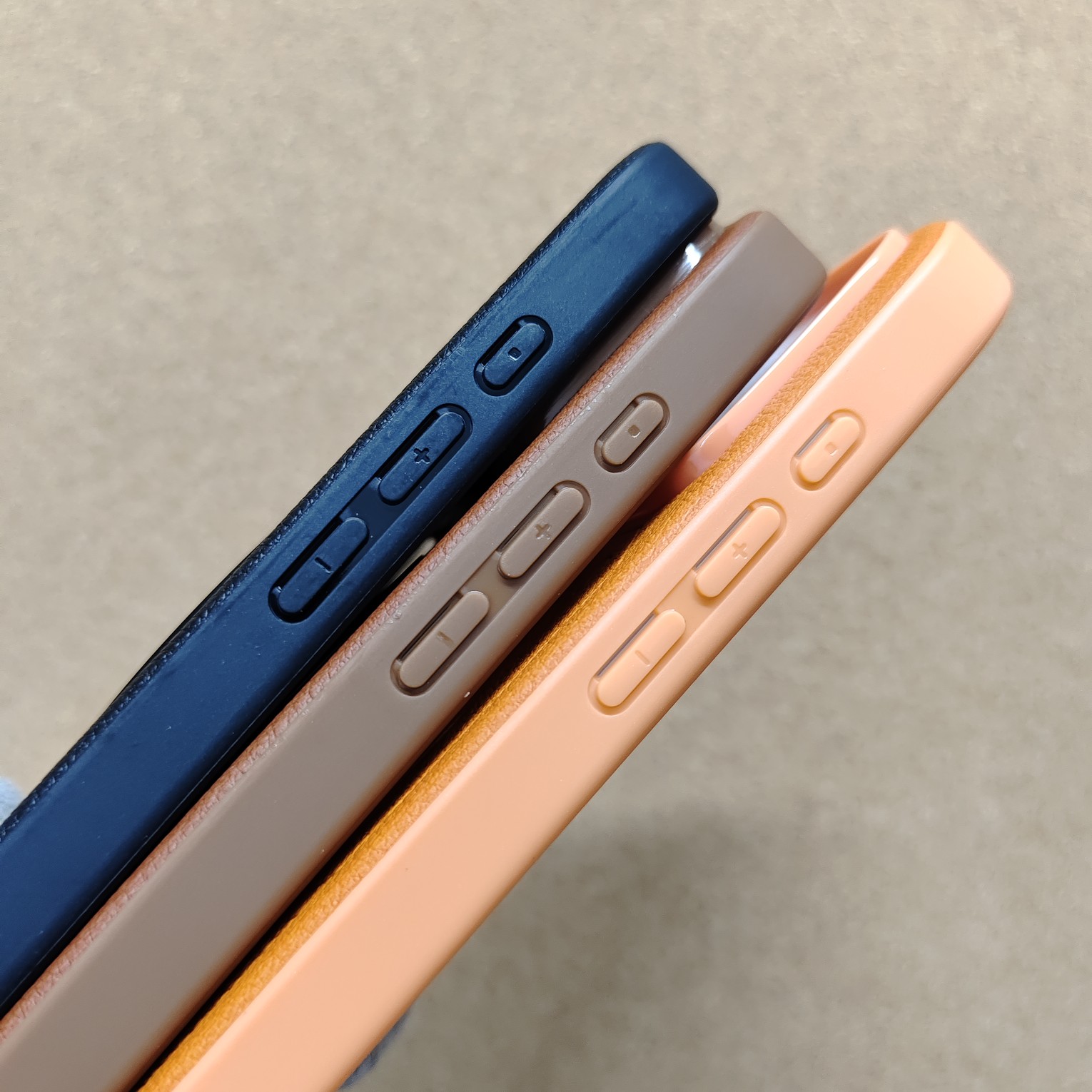 iPhone 17 & 17 Pro & 17 Pro Max Premium Designer Leather Rotating Magsafe Back Cover With Cloth Inside - Image 5