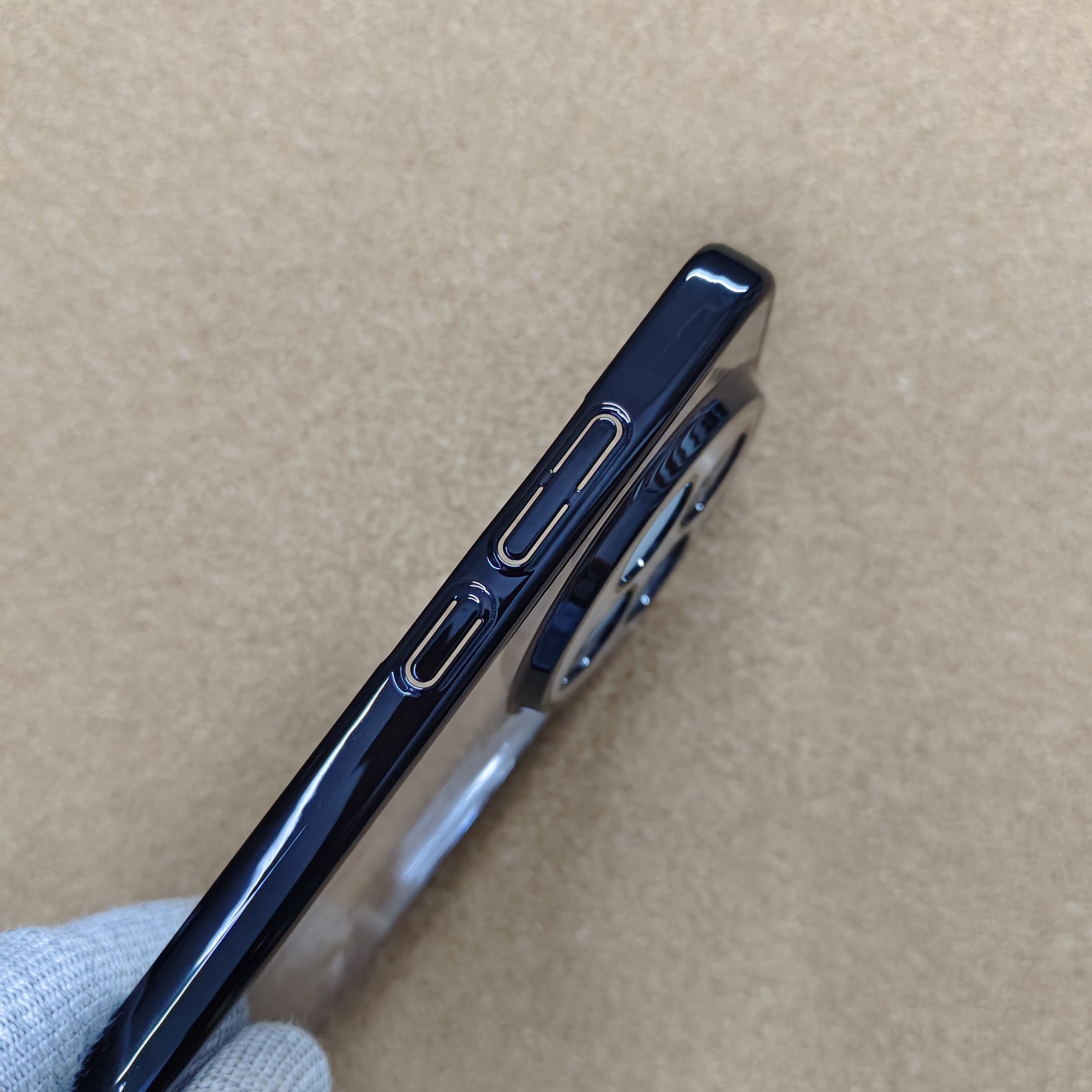 Vivo X200T Stylish Transparent Chrome PC Hard Back Cover - Image 3