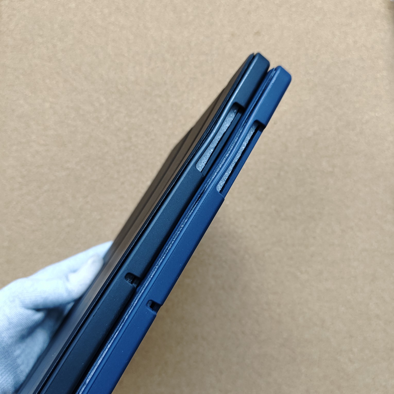iPad 2022/2025 10.9 Premium Tempered Glass And Foldable Back Cover Combo - Image 5