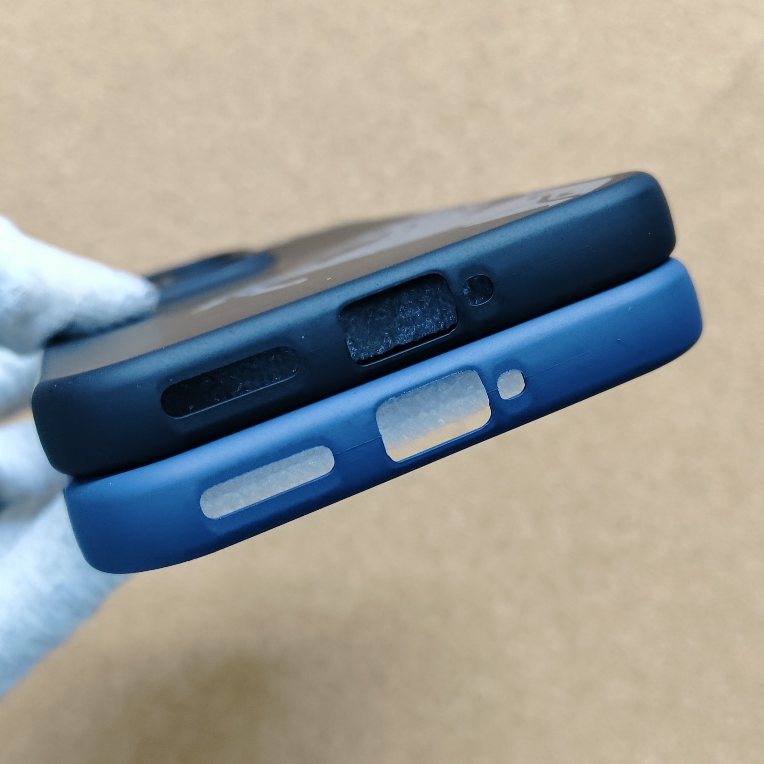 Realme 16 Pro OG Silicon Back Cover With Soft Cloth inside Ferrari Print - Image 4