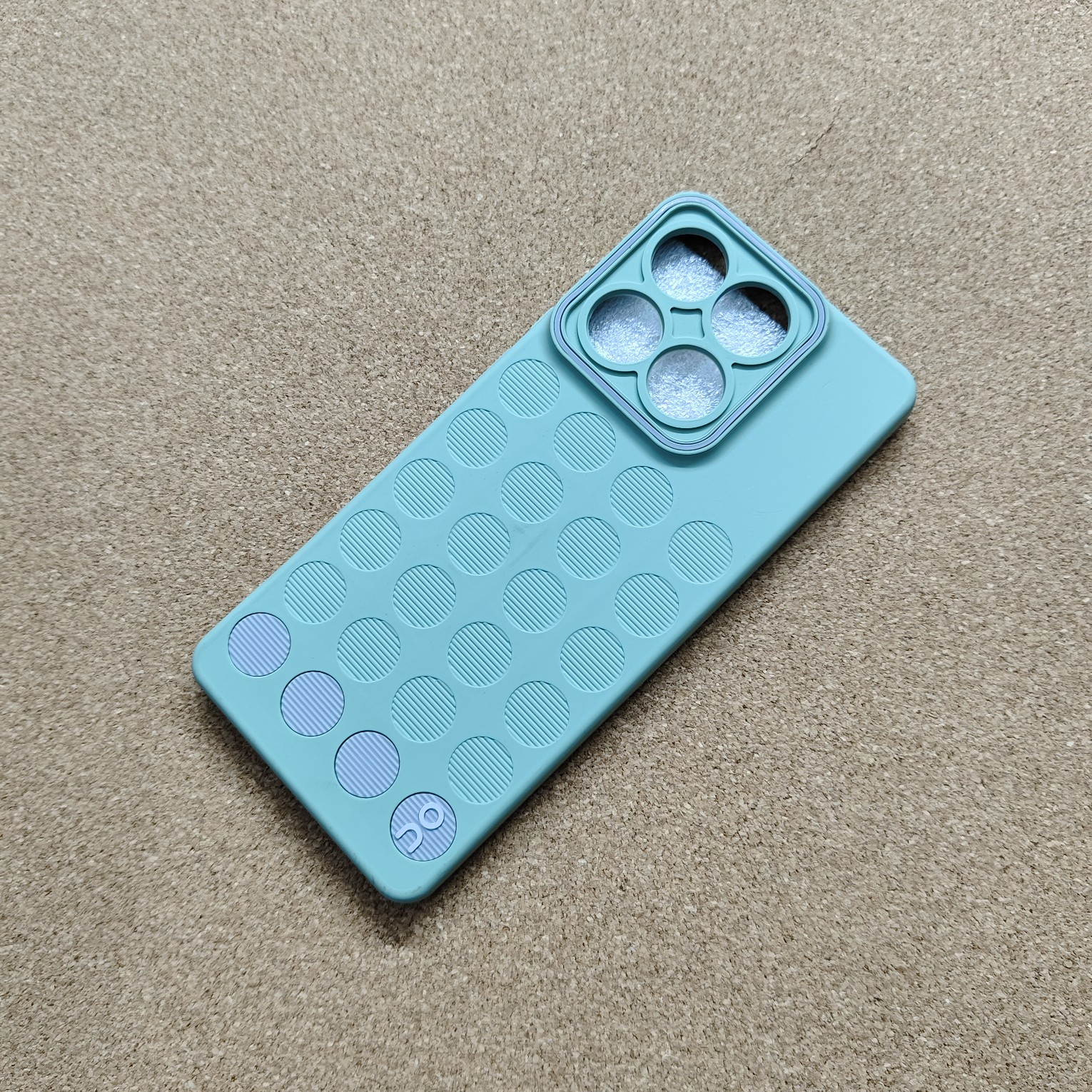 Motorola Edge 60 Fusion Silicon Round Design Back Cover With Soft Cloth inside - Image 6