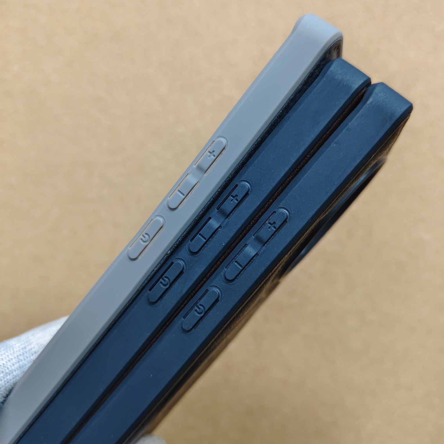 Realme 12 Pro & 12 Pro Plus Premium Polo Leather Magsafe Back Cover - Image 3