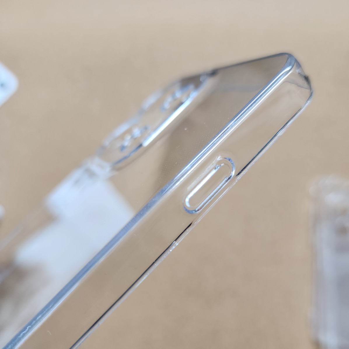 Oppo Reno 16C Transparent Crystal PC Hard Back Cover - Image 4