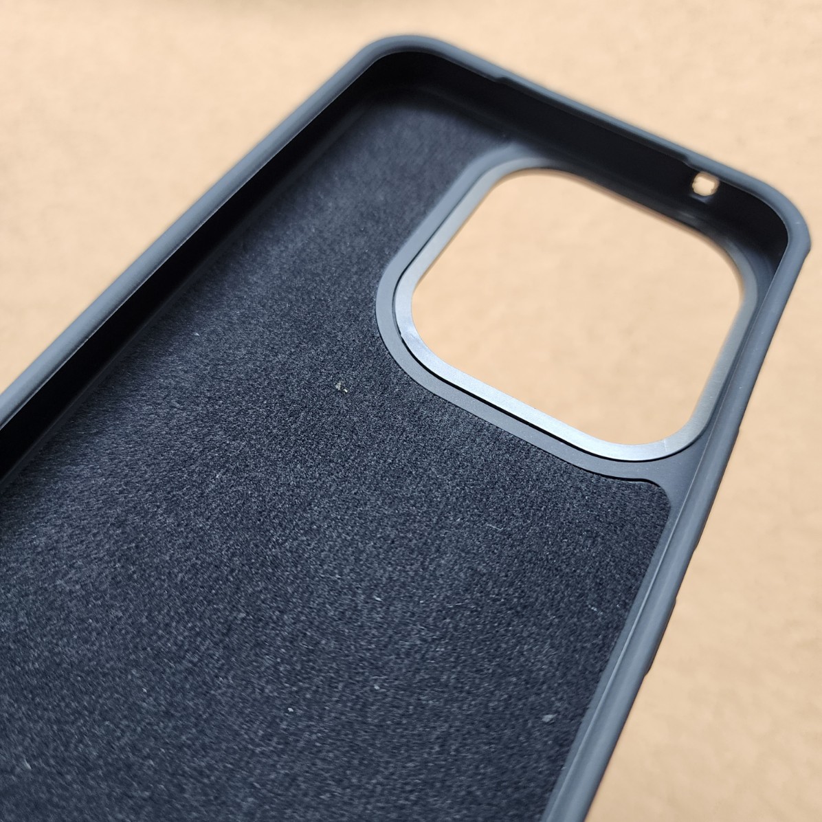 Vivo S2 FE Black Nilkin Back Cover With Cloth Inside - Image 2